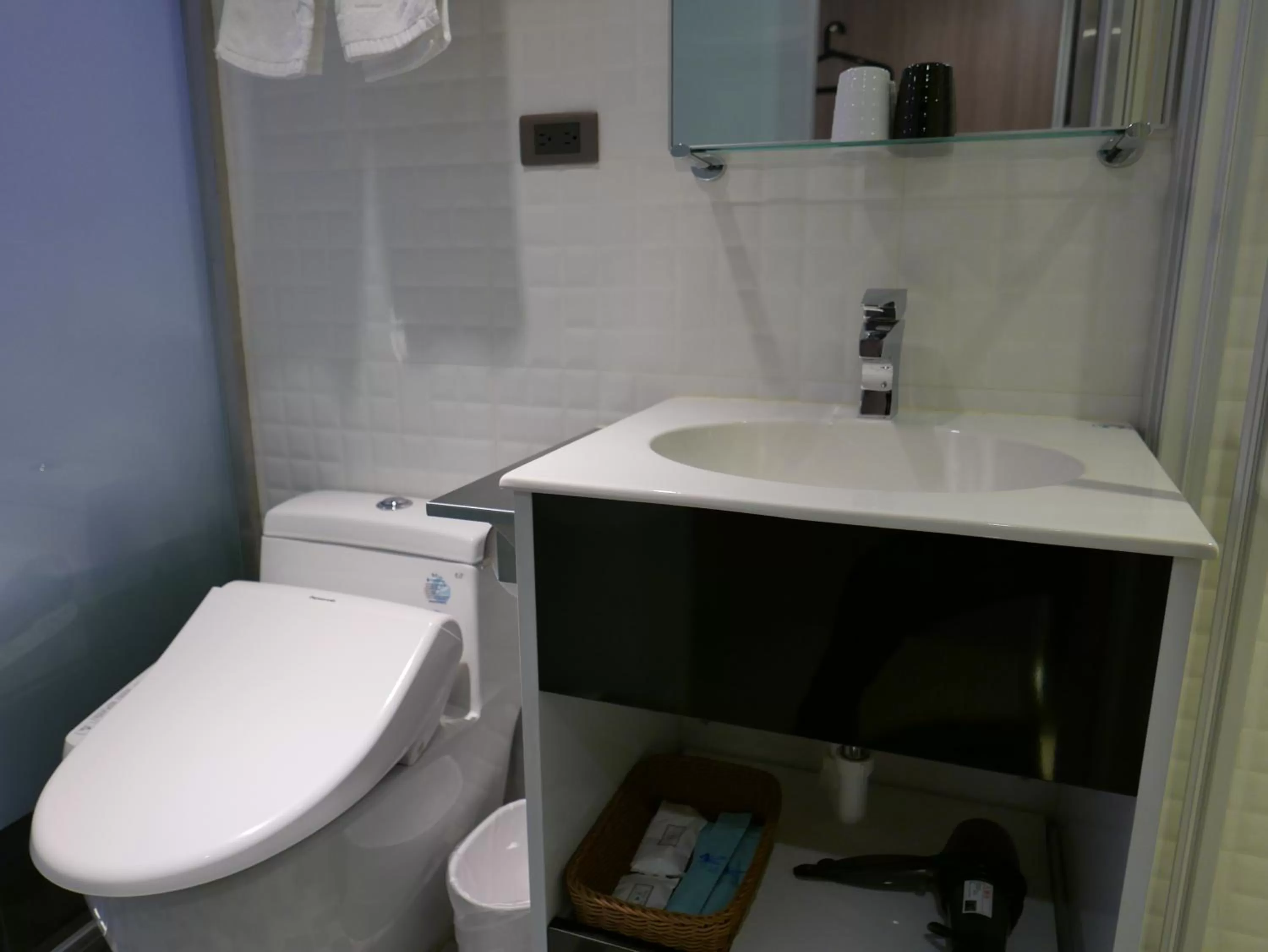 Bathroom in 泊居旅店二館 Oursinn Hotel 2