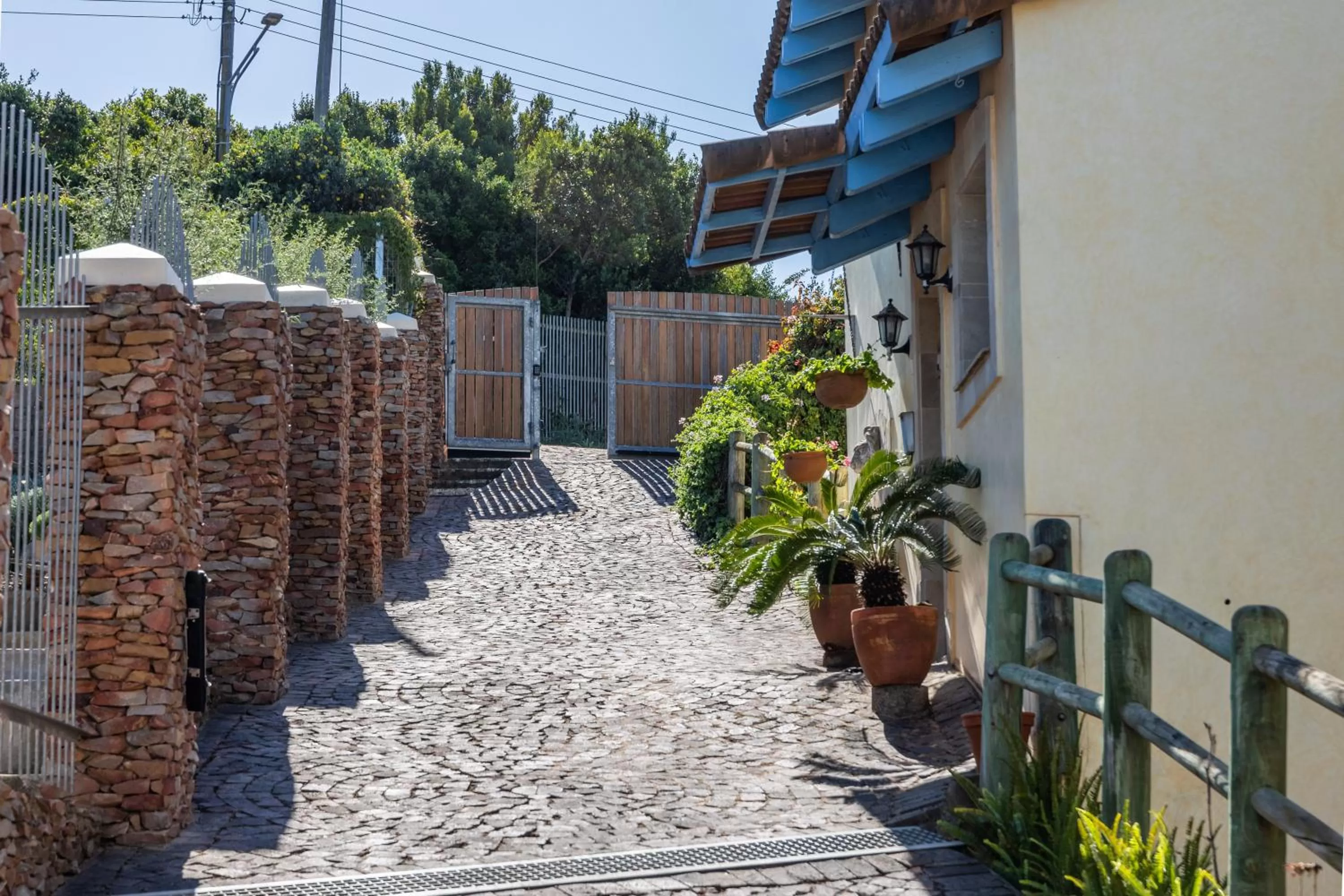 Facade/entrance, Property Building in Gästehaus Pinkepank