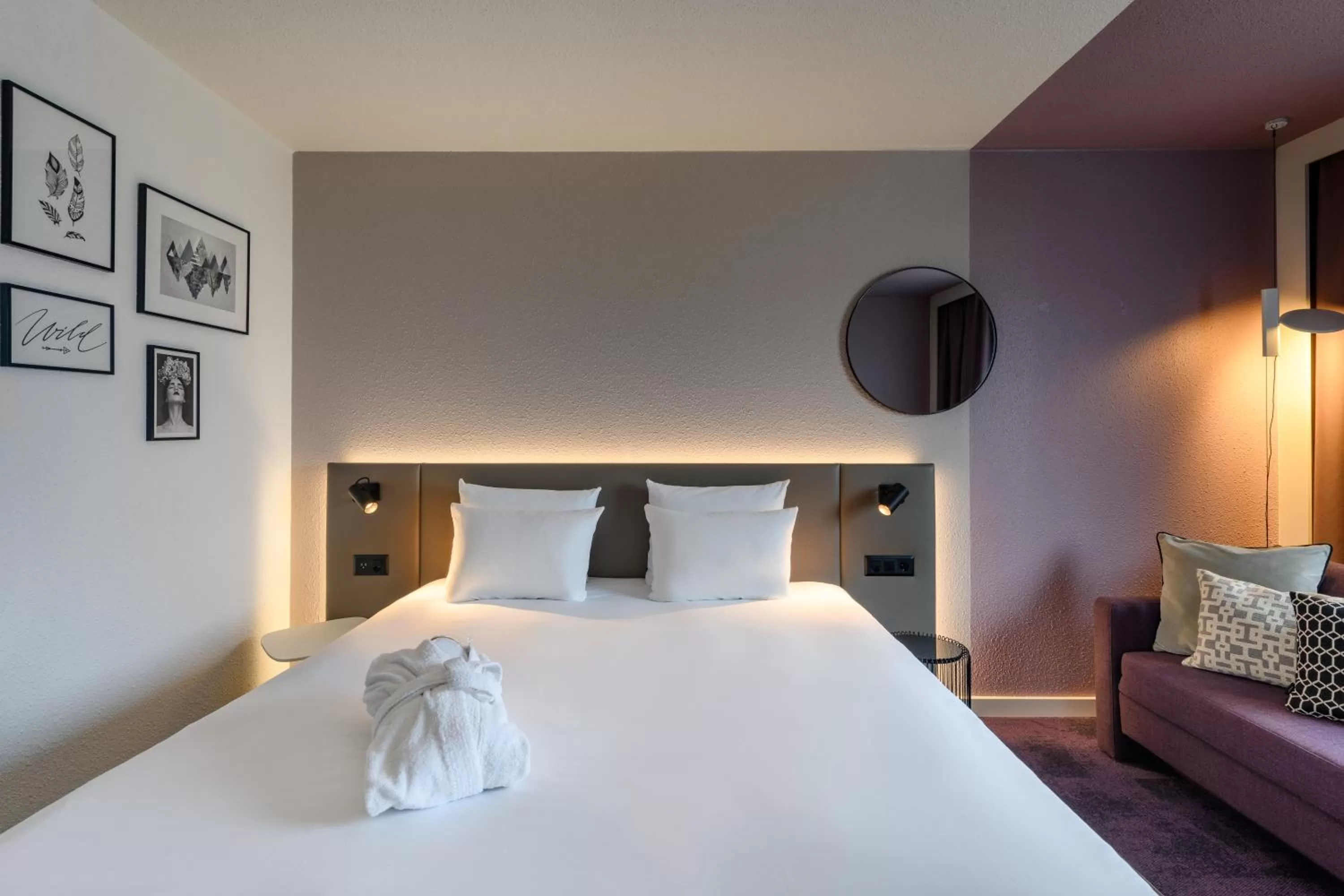 Bed in Novotel Zurich City West
