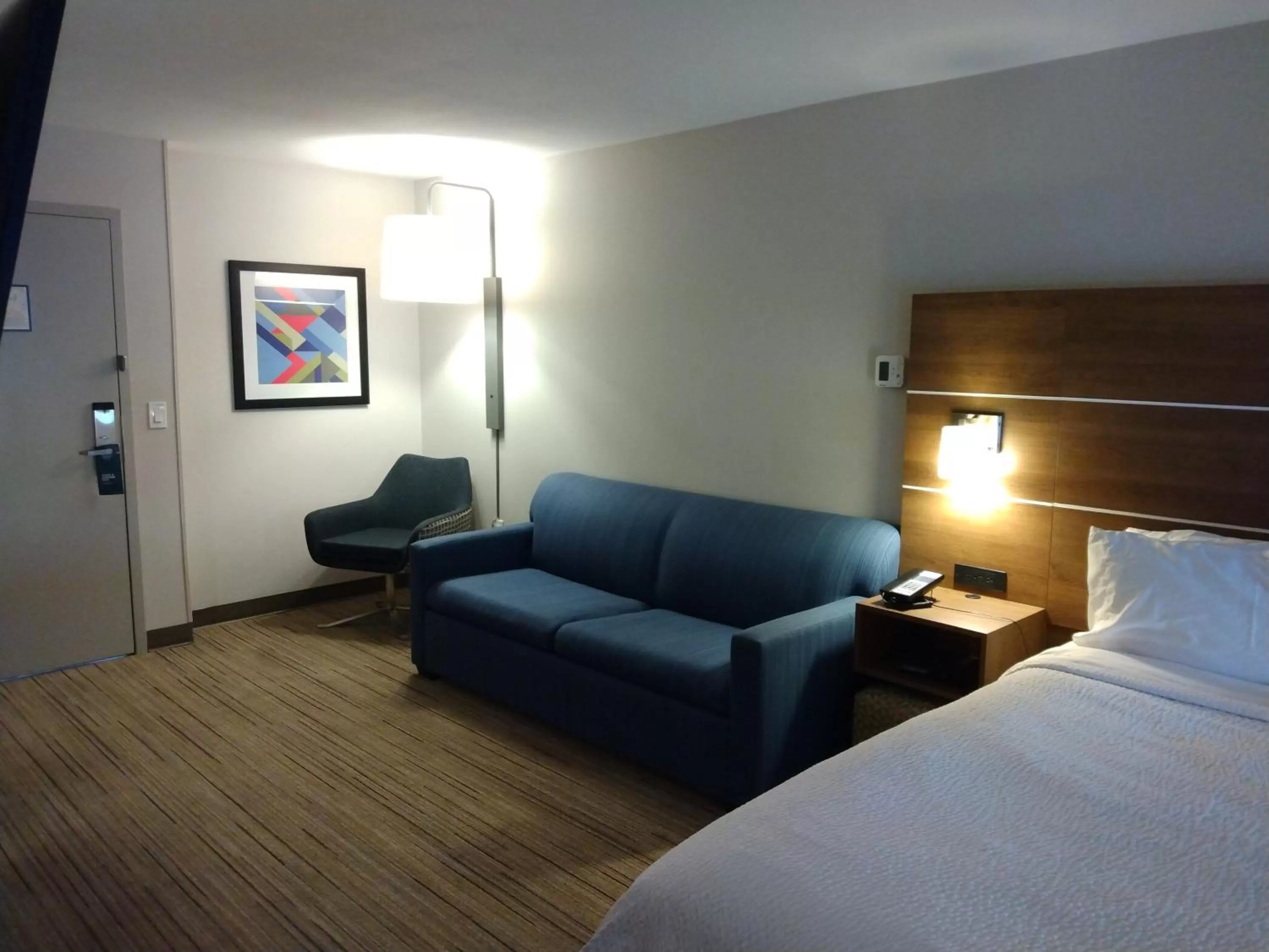 Photo of the whole room, Bed in Holiday Inn Express Hotel & Suites Albuquerque Midtown by IHG