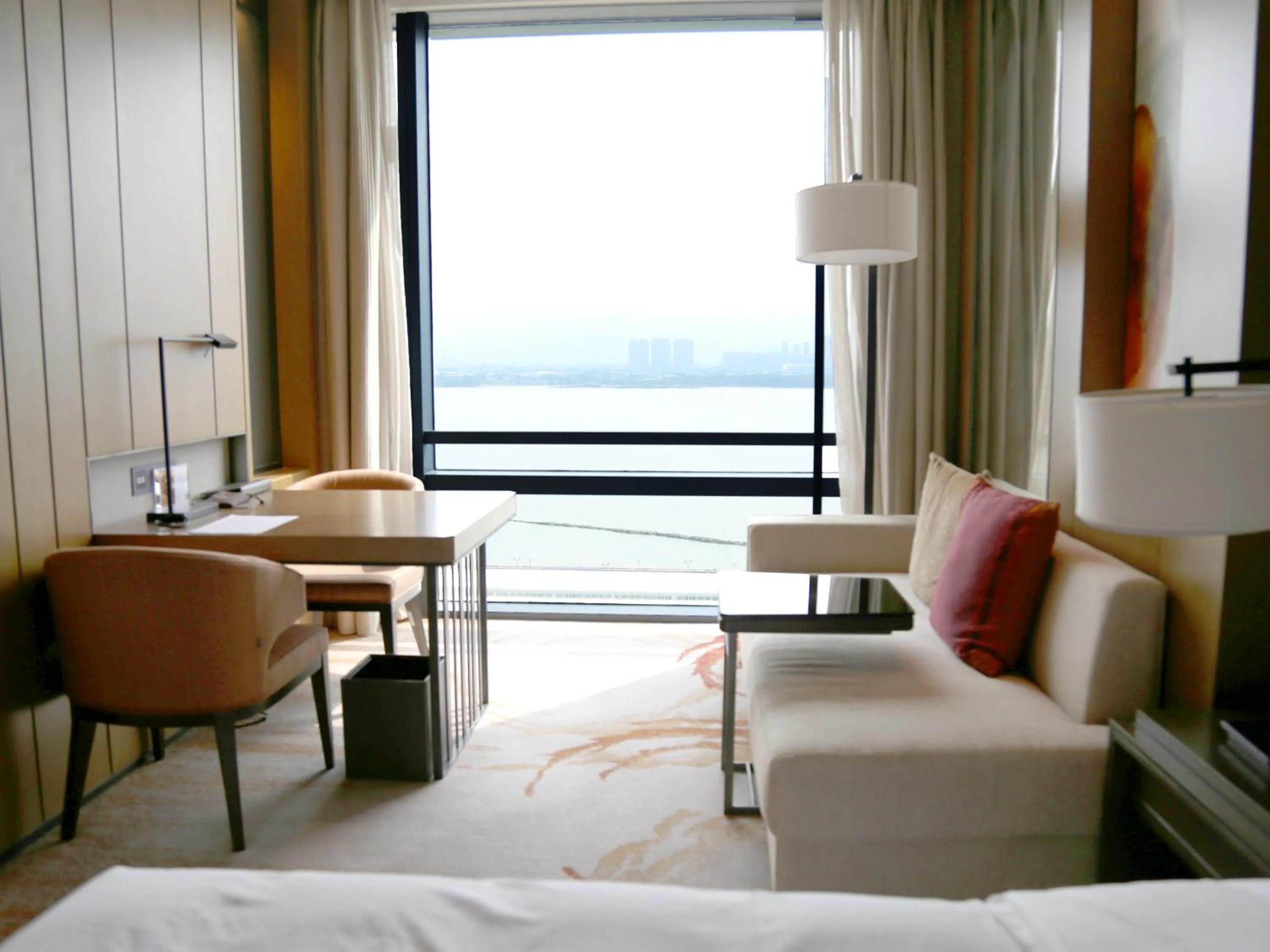 Bed in Hyatt Regency Fuzhou Cangshan