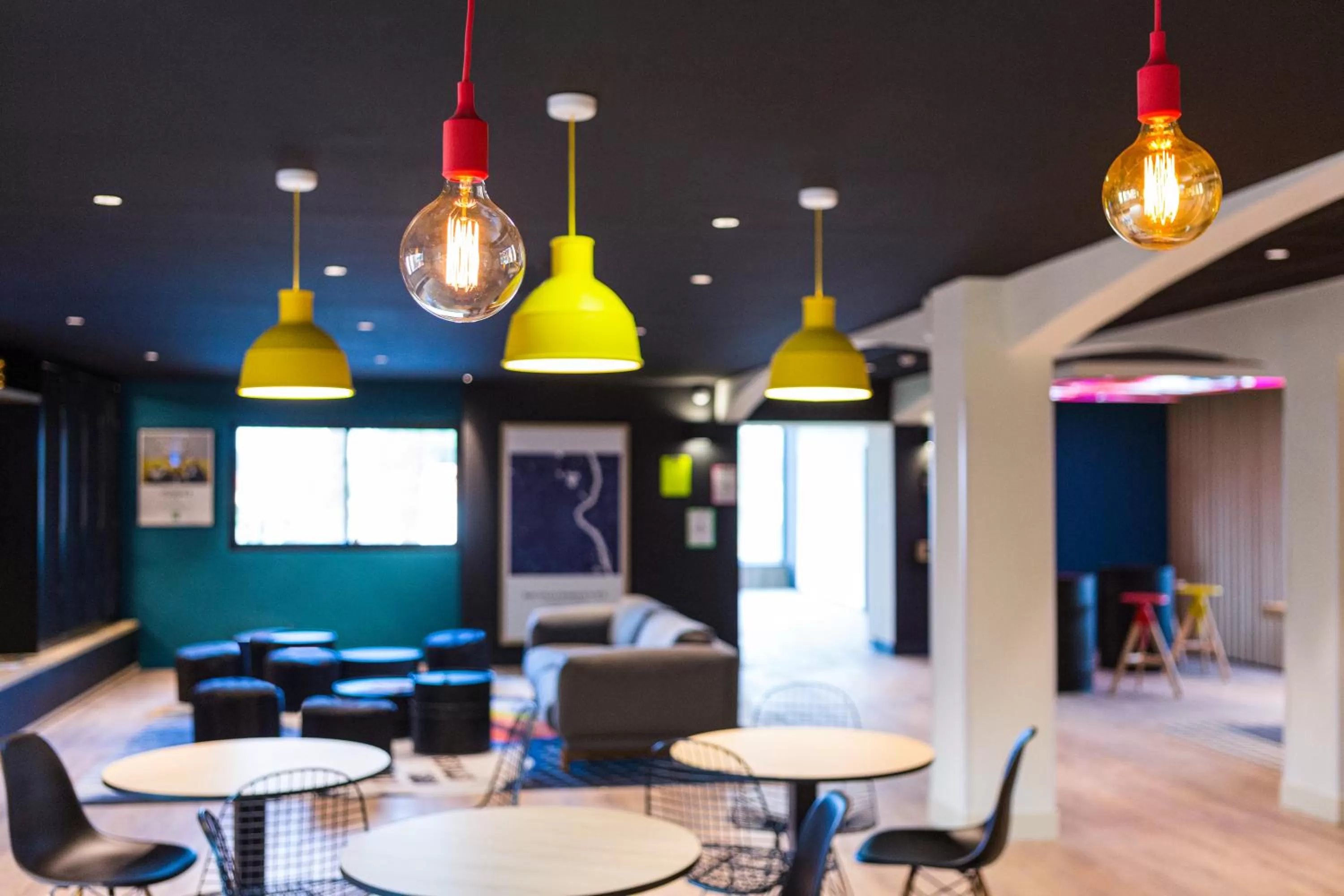 Lobby or reception in ibis Styles Bordeaux Sud