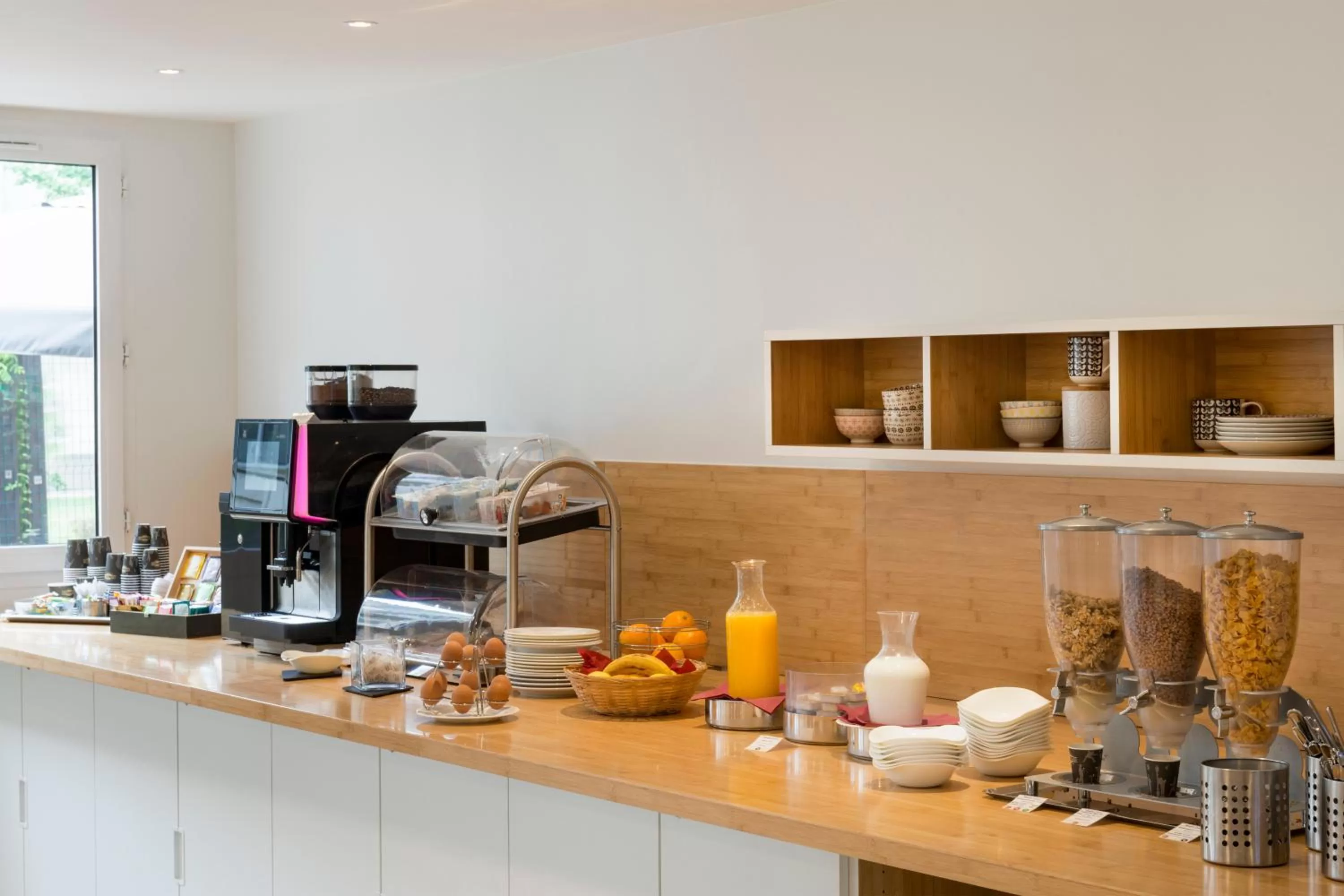 Coffee/tea facilities in Citadines Antigone Montpellier