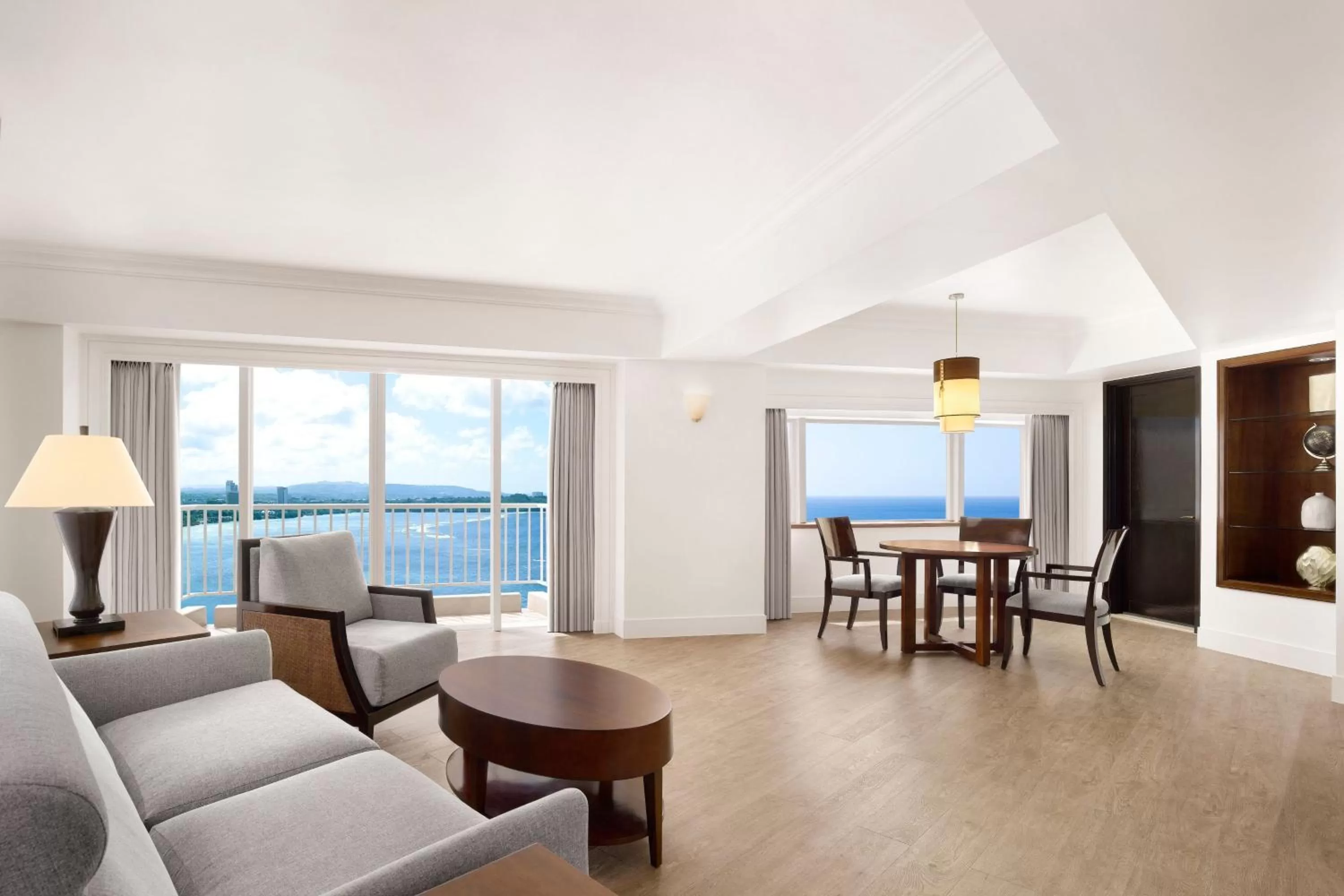 Living room in The Westin Resort Guam
