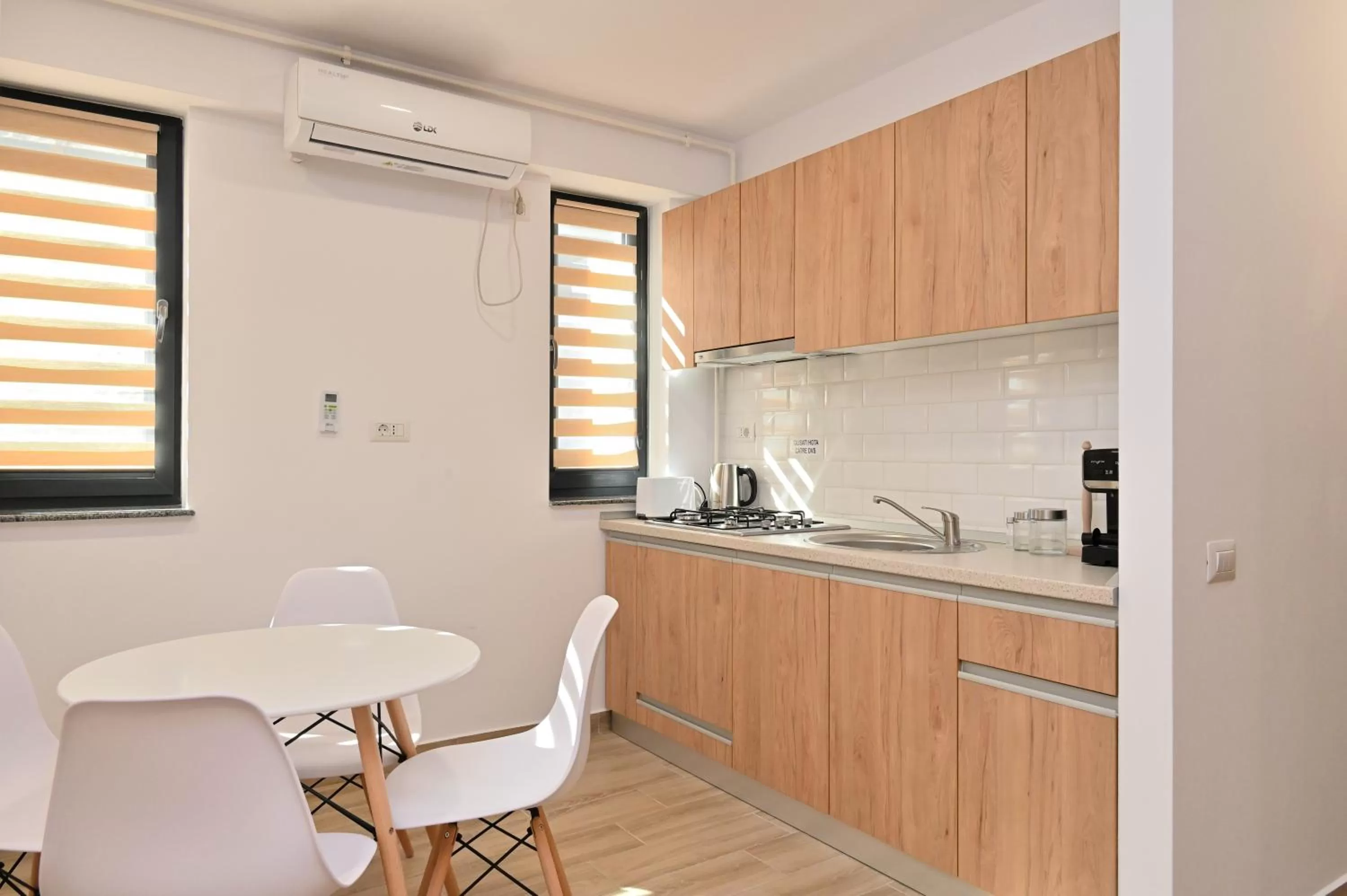 Coffee/tea facilities in Durau Residence