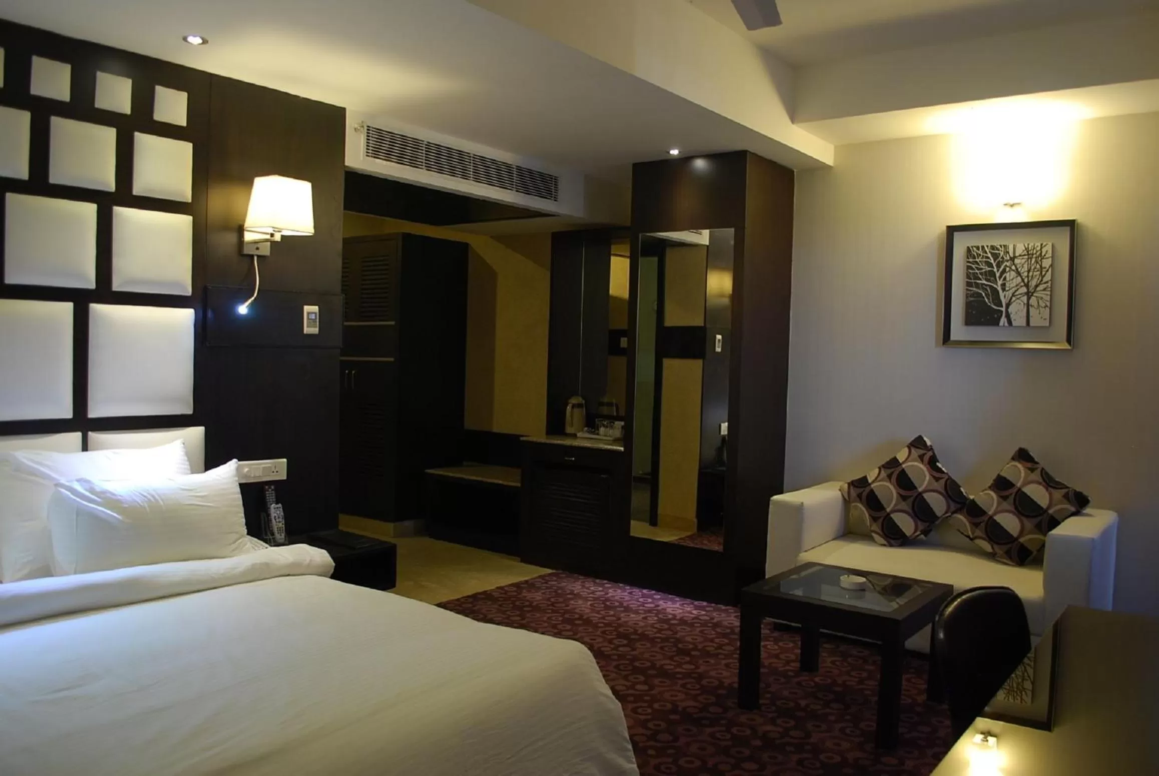 Decorative detail, Bed in Hotel Oyster