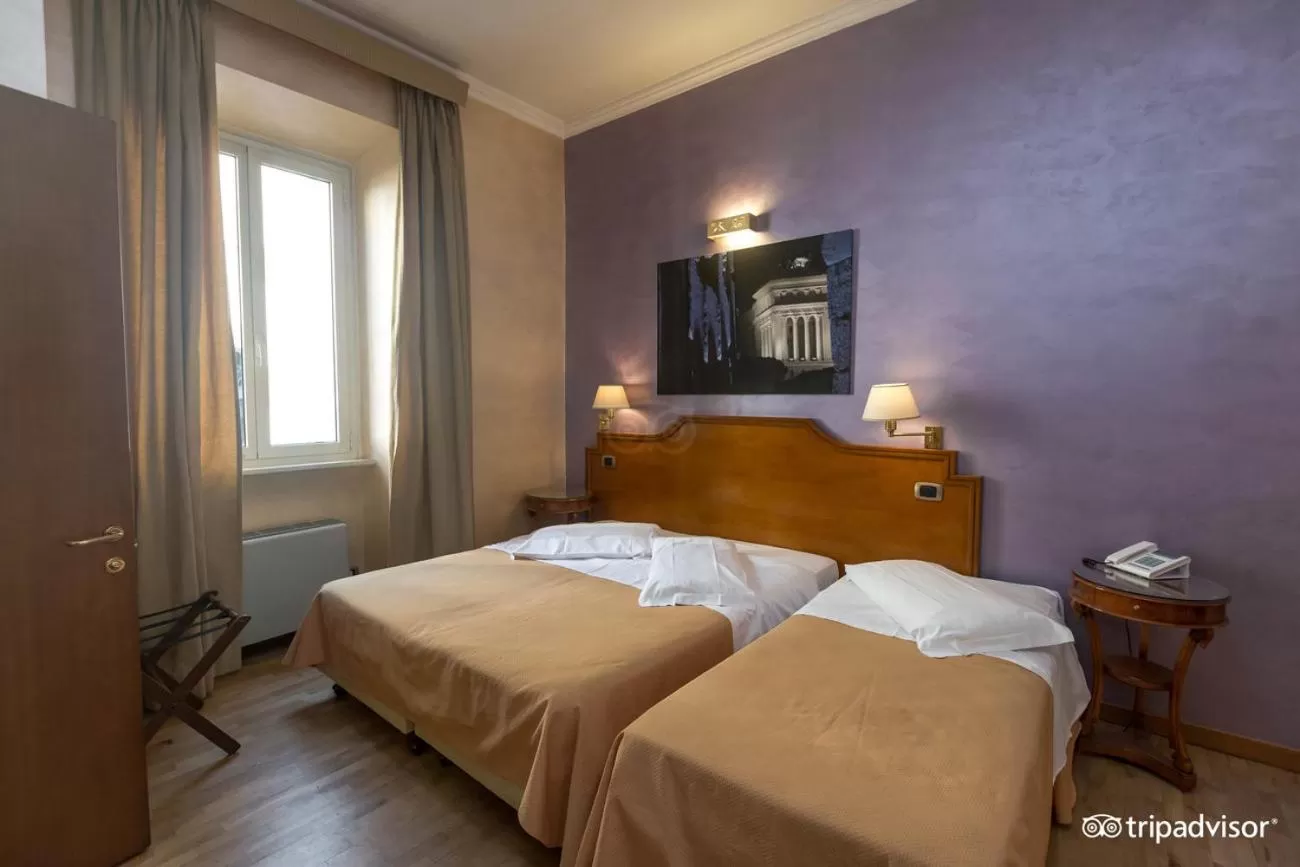 Bedroom, Bed in Hotel Kent