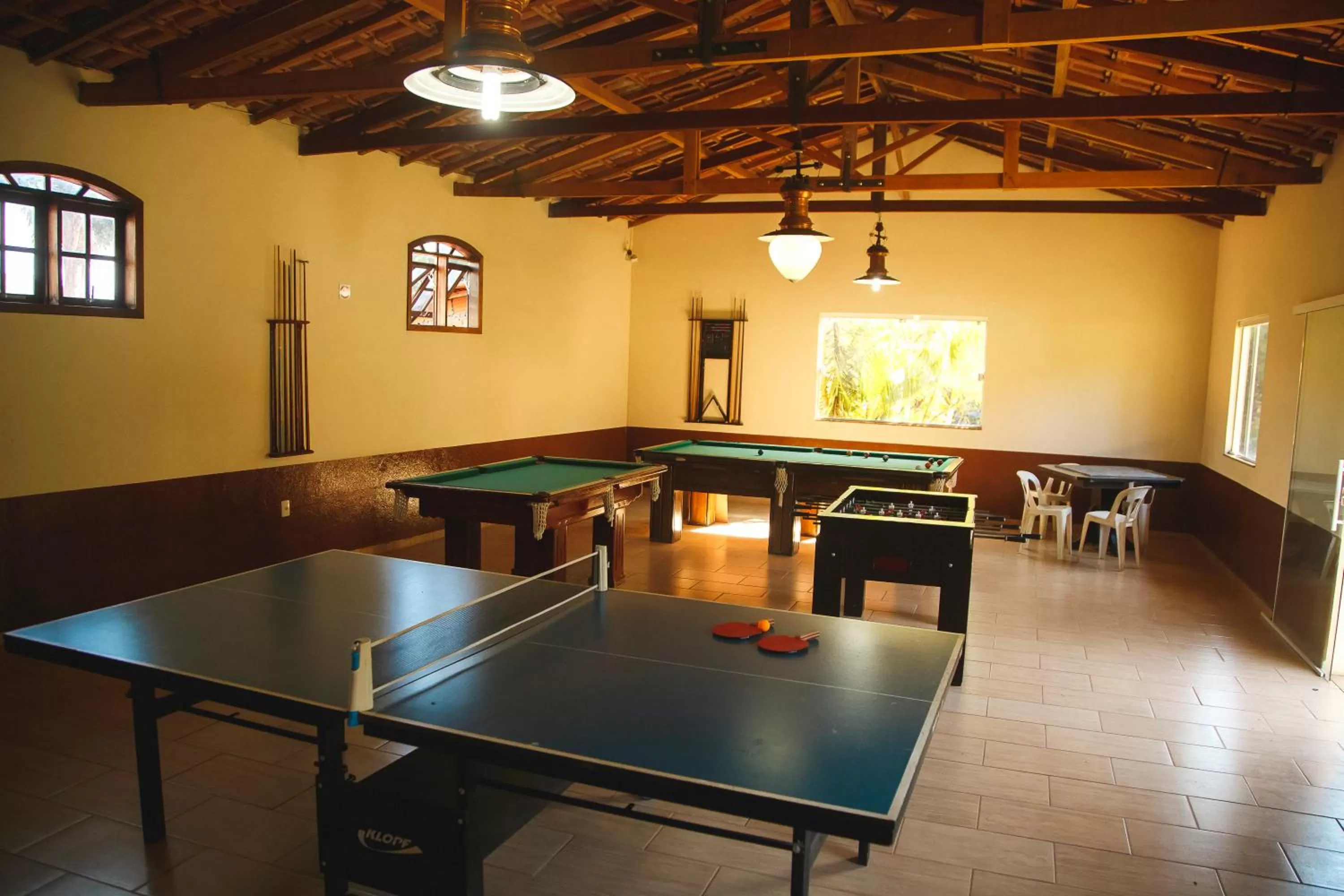 Table tennis, Restaurant/Places to Eat in Pousada Le Sapê