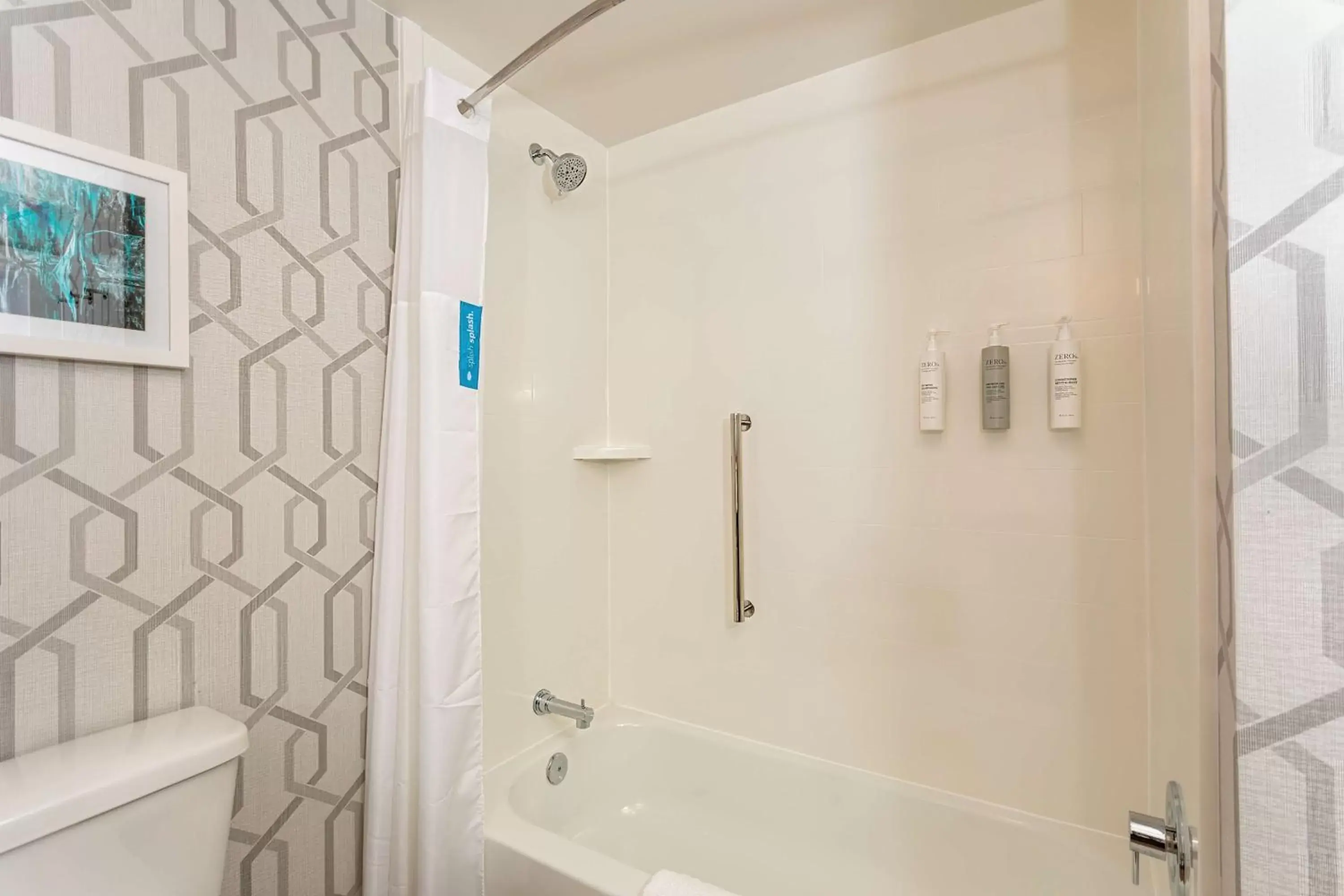 Queen Room with Two Queen Beds - Hearing Access in Hampton Inn Marianna I-10 Queen Room with Two Queen Beds - Hearing Access in Hampton Inn Marianna I-10