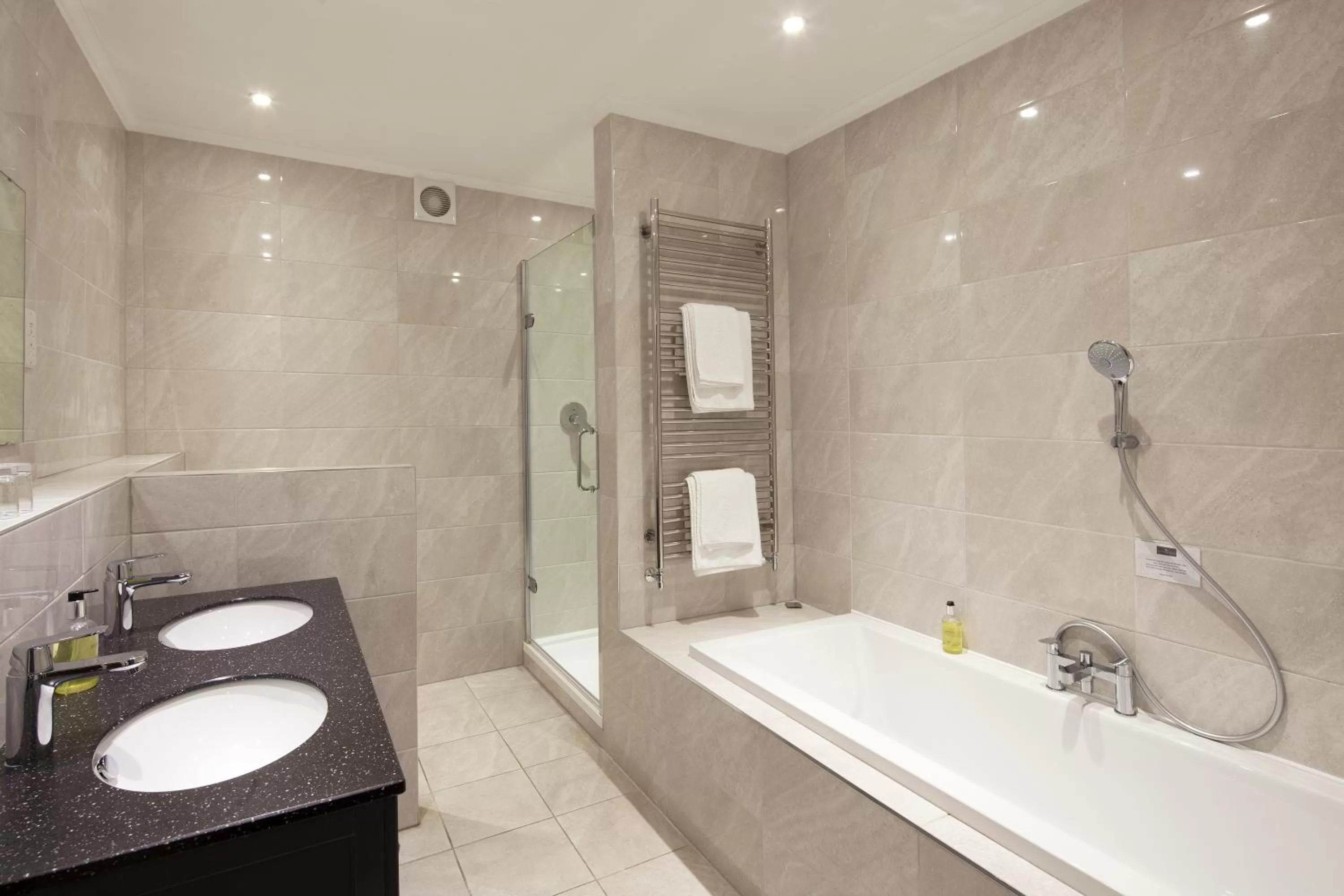 Bathroom in Elfordleigh Hotel