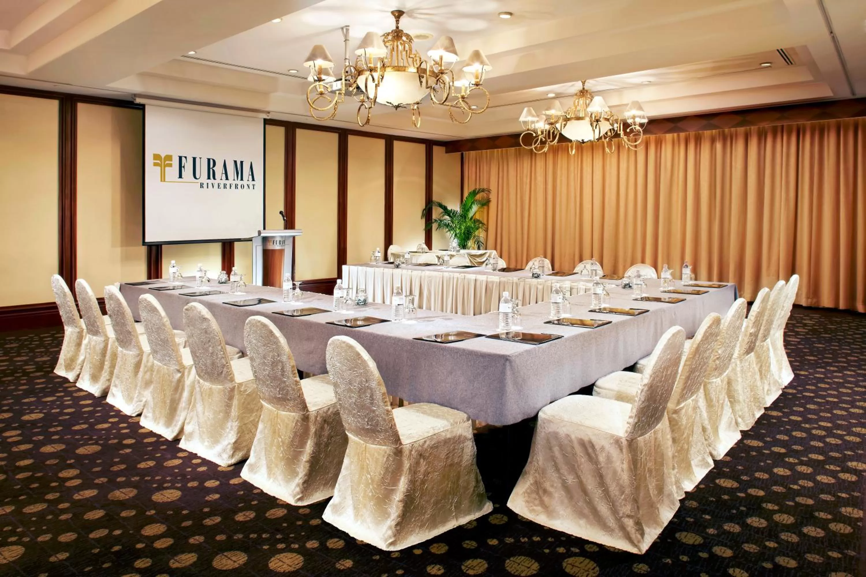 Meeting/conference room in Furama RiverFront