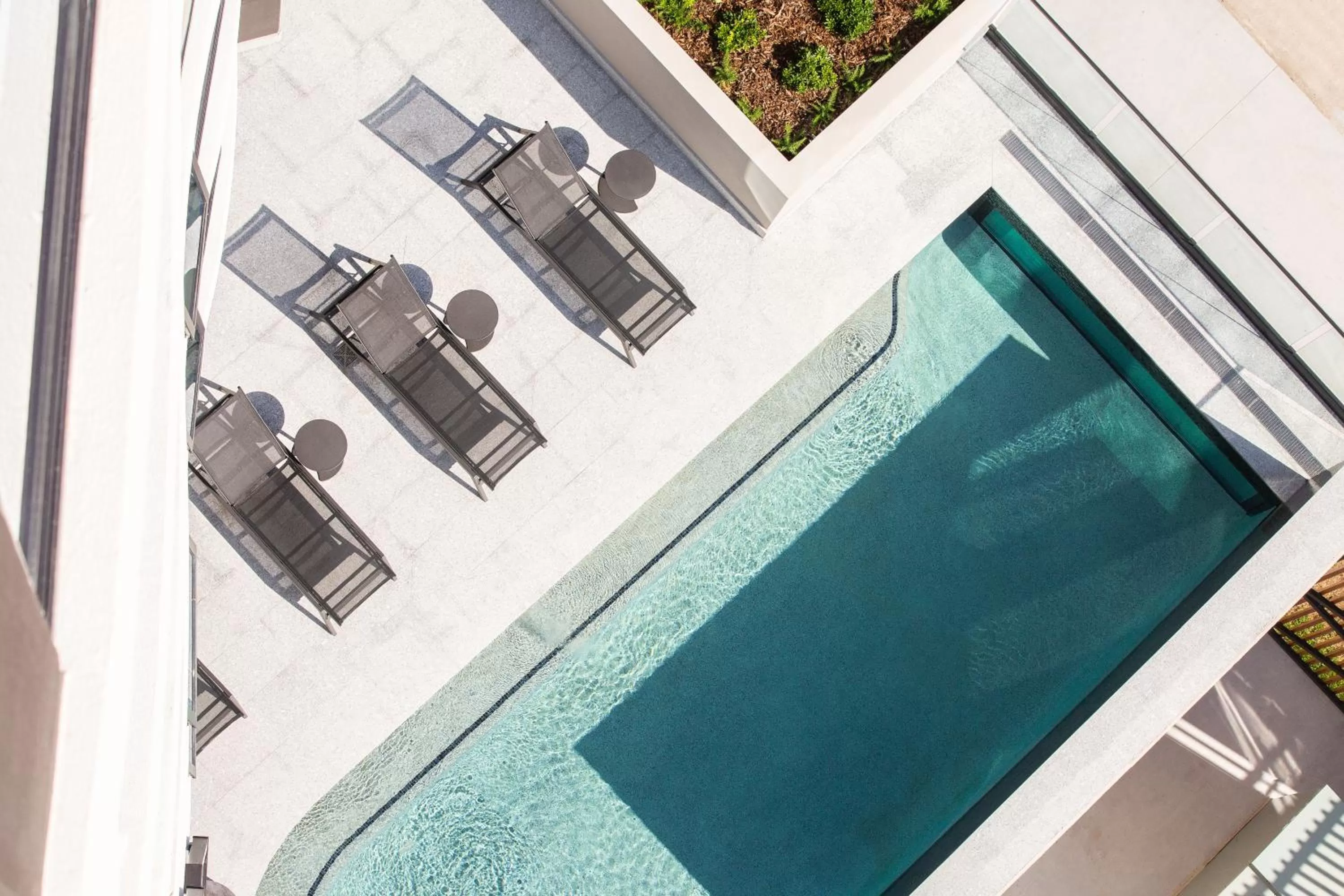 Pool view in Vue Broadbeach - Official