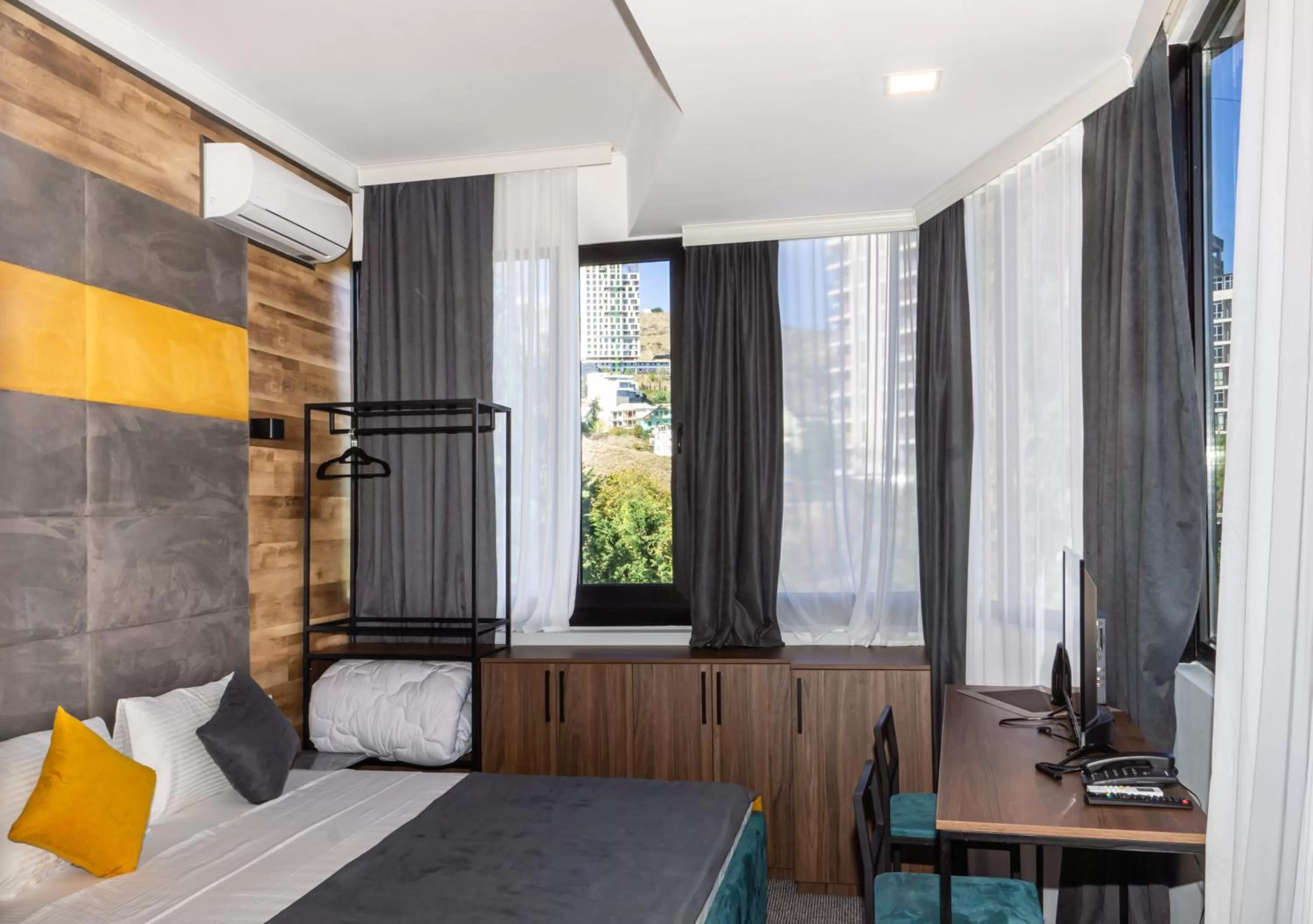 Photo of the whole room in BG Palace Hotel