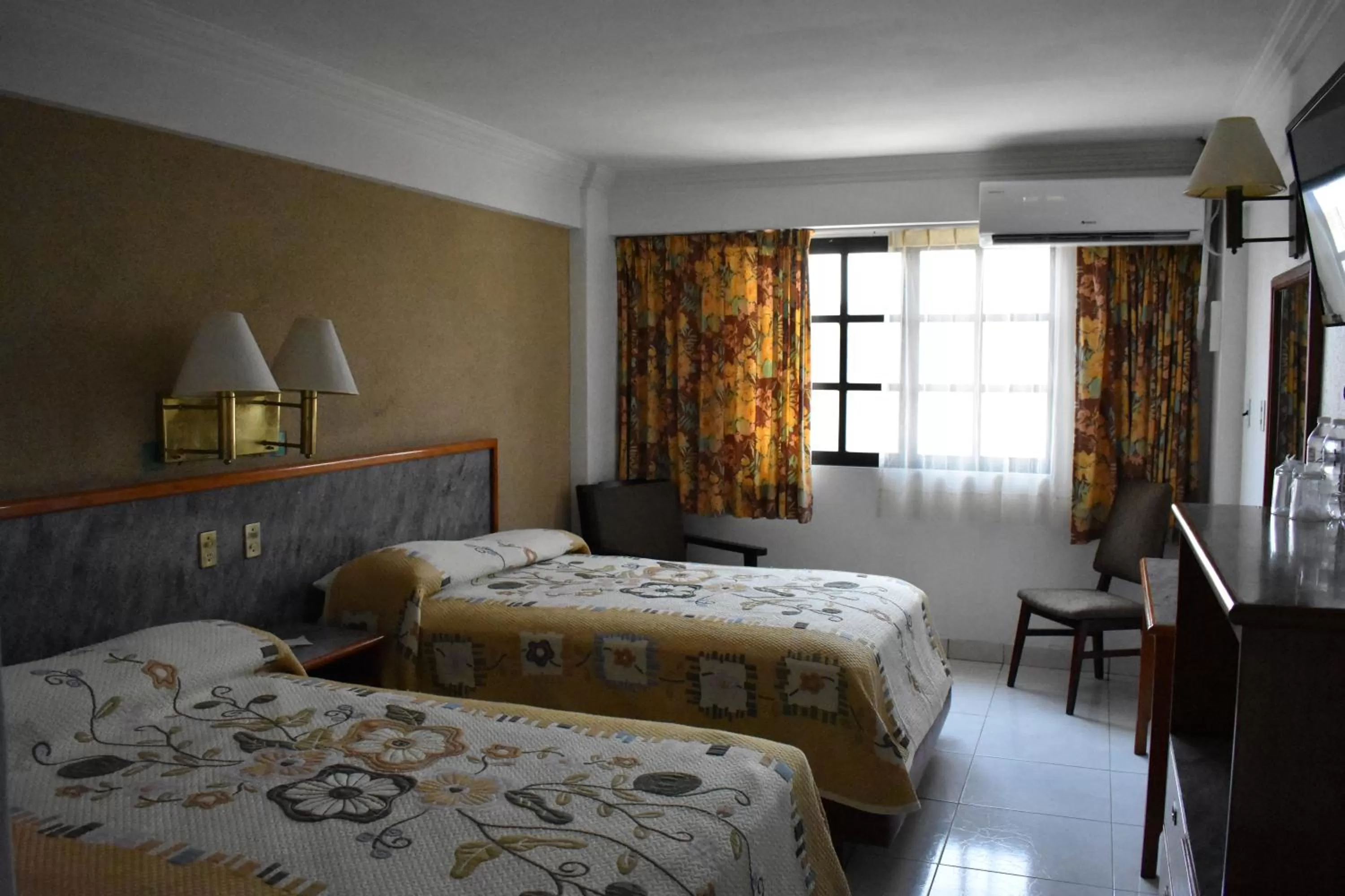 Photo of the whole room, Bed in Hotel Baluarte