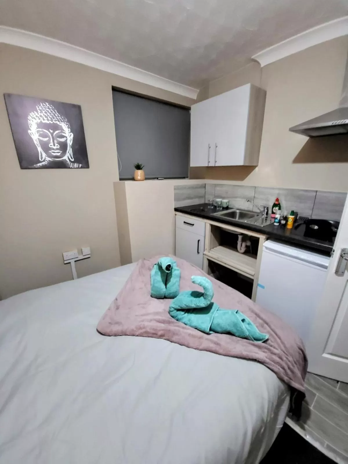 Bed in Easy Living Nottingham - Burns Street