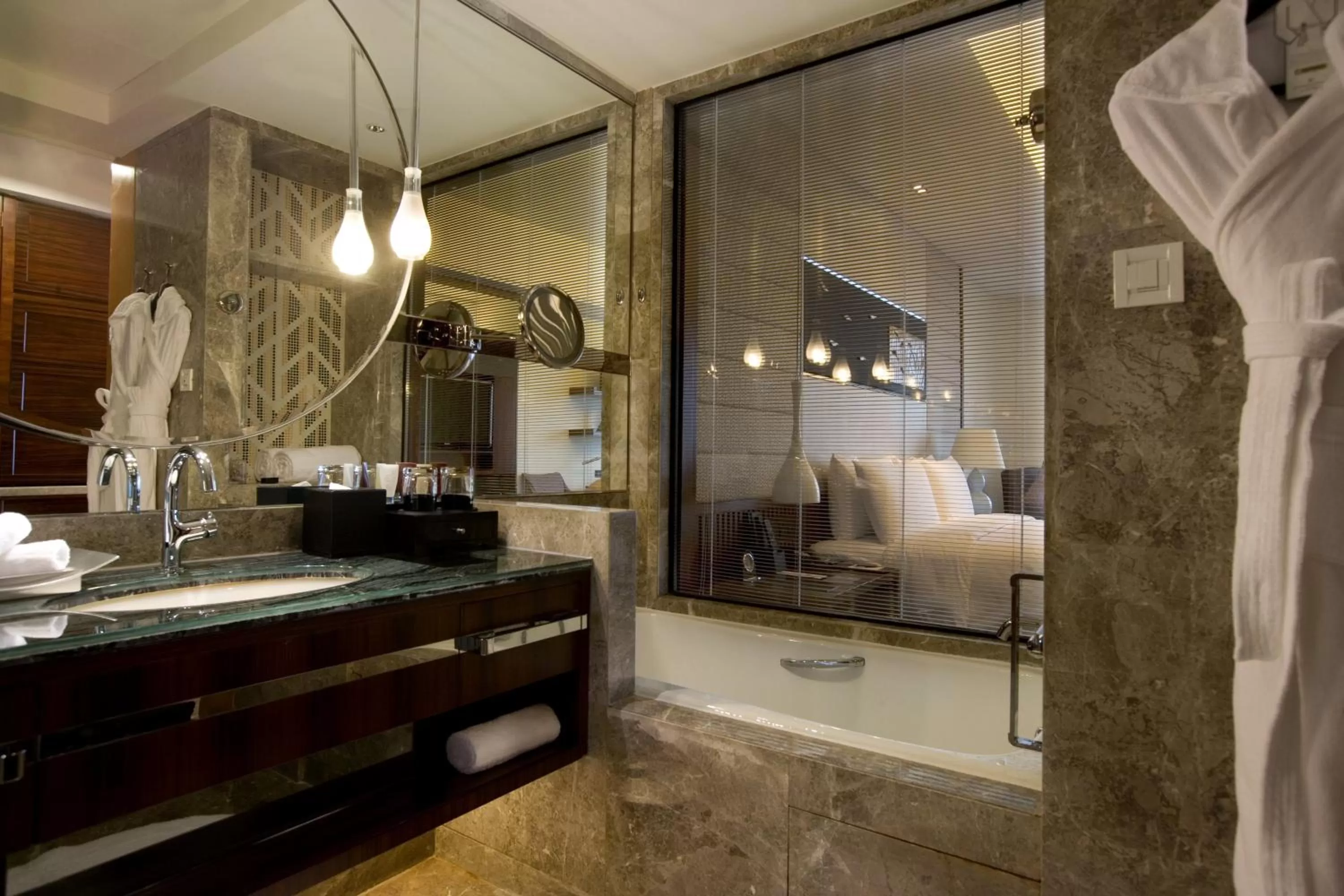 Photo of the whole room in InterContinental Foshan by IHG