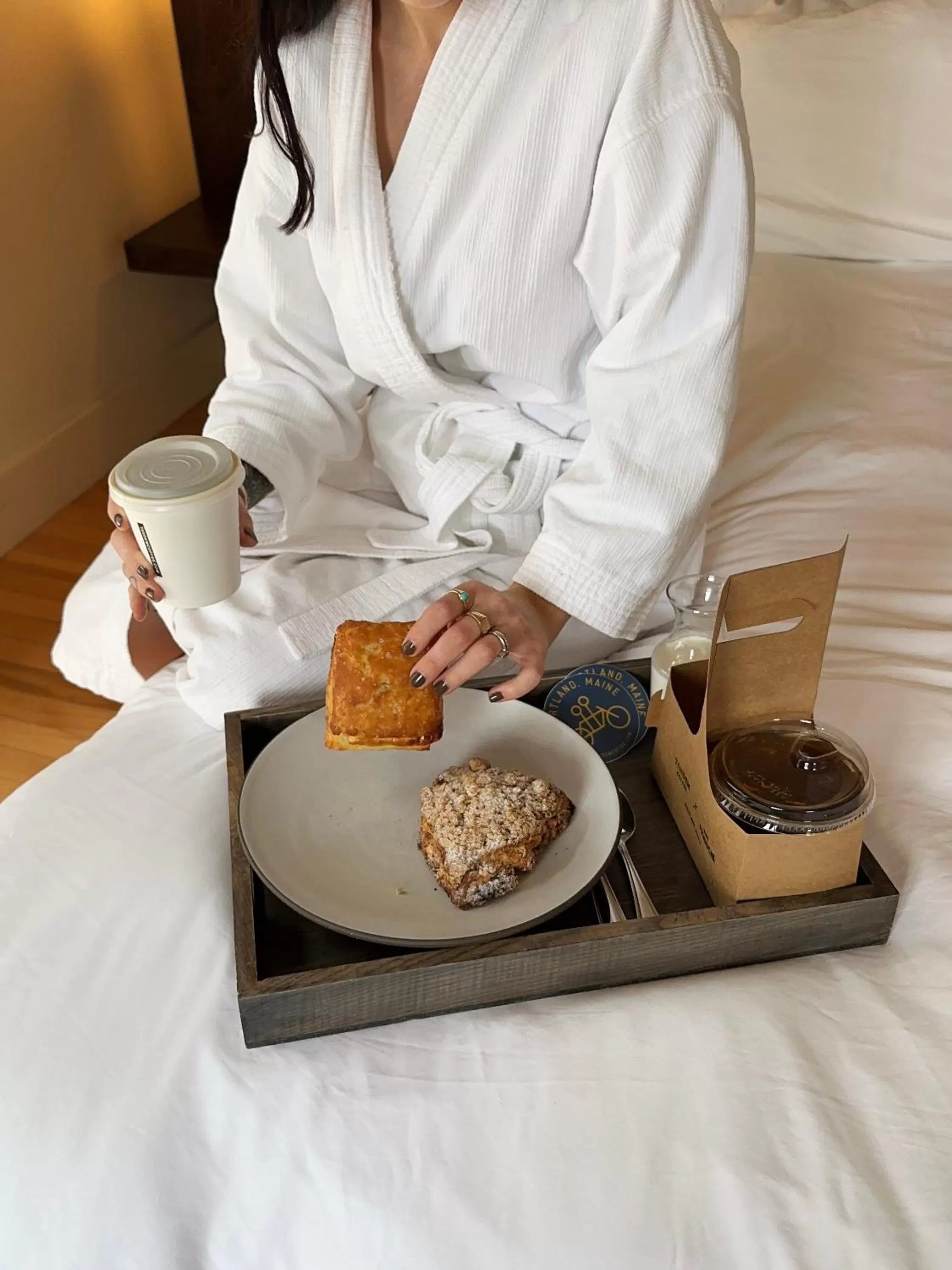 Breakfast, Bed in The Francis Hotel