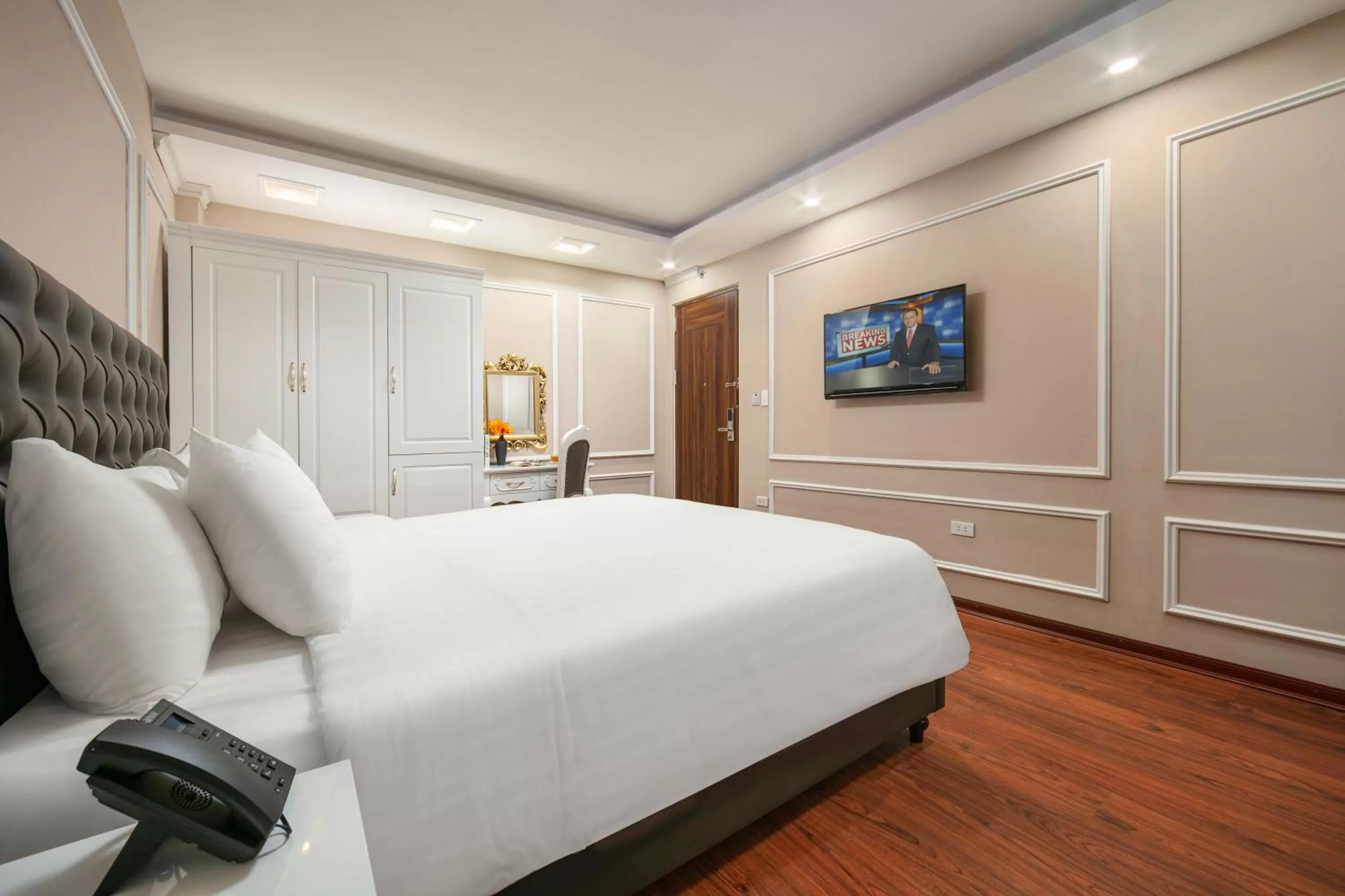 Photo of the whole room, Bed in MIA HOTEL