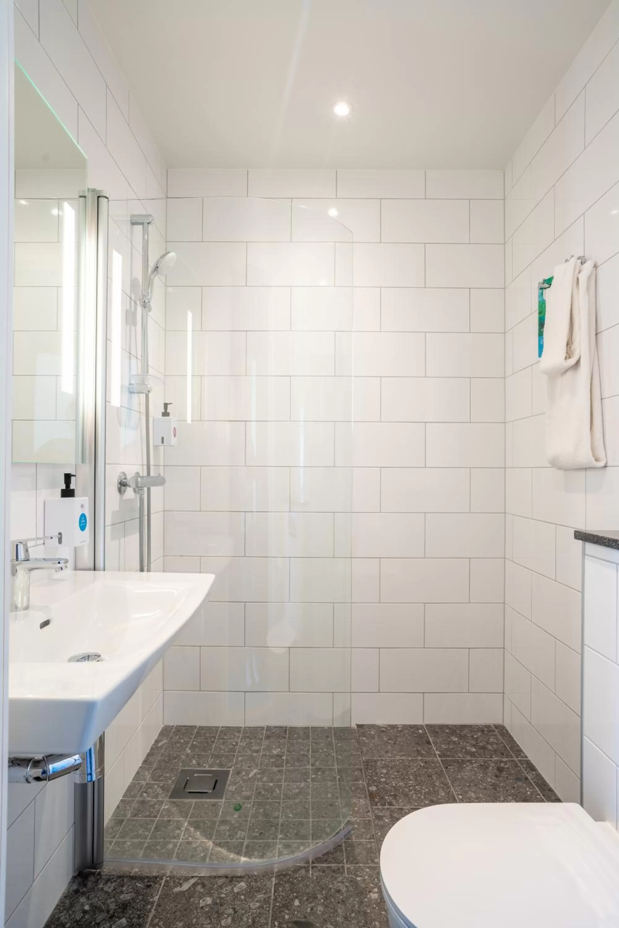 Shower in Quality Hotel Park Södertälje City