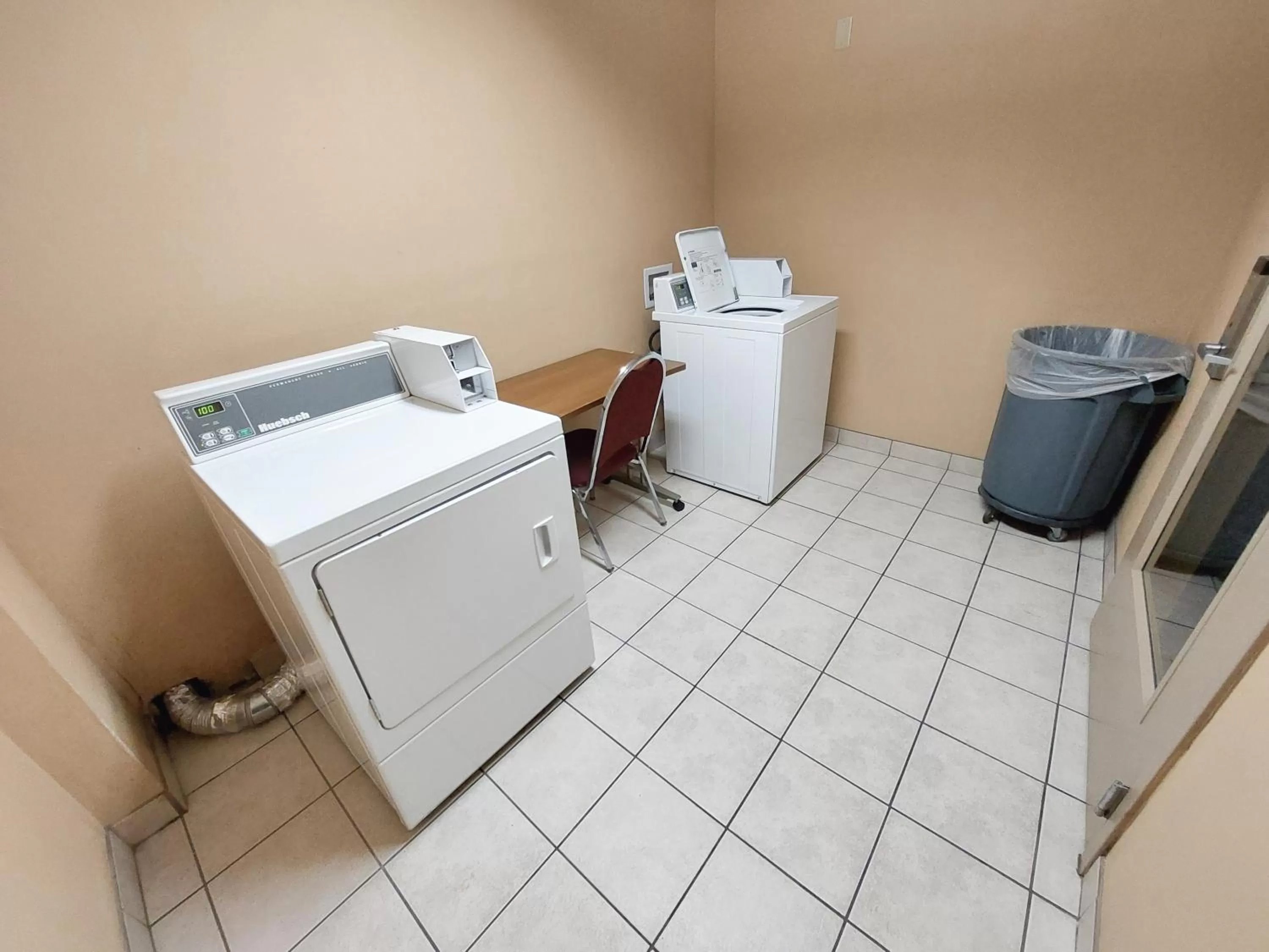 laundry in Ramada by Wyndham Reno Hotel & Casino