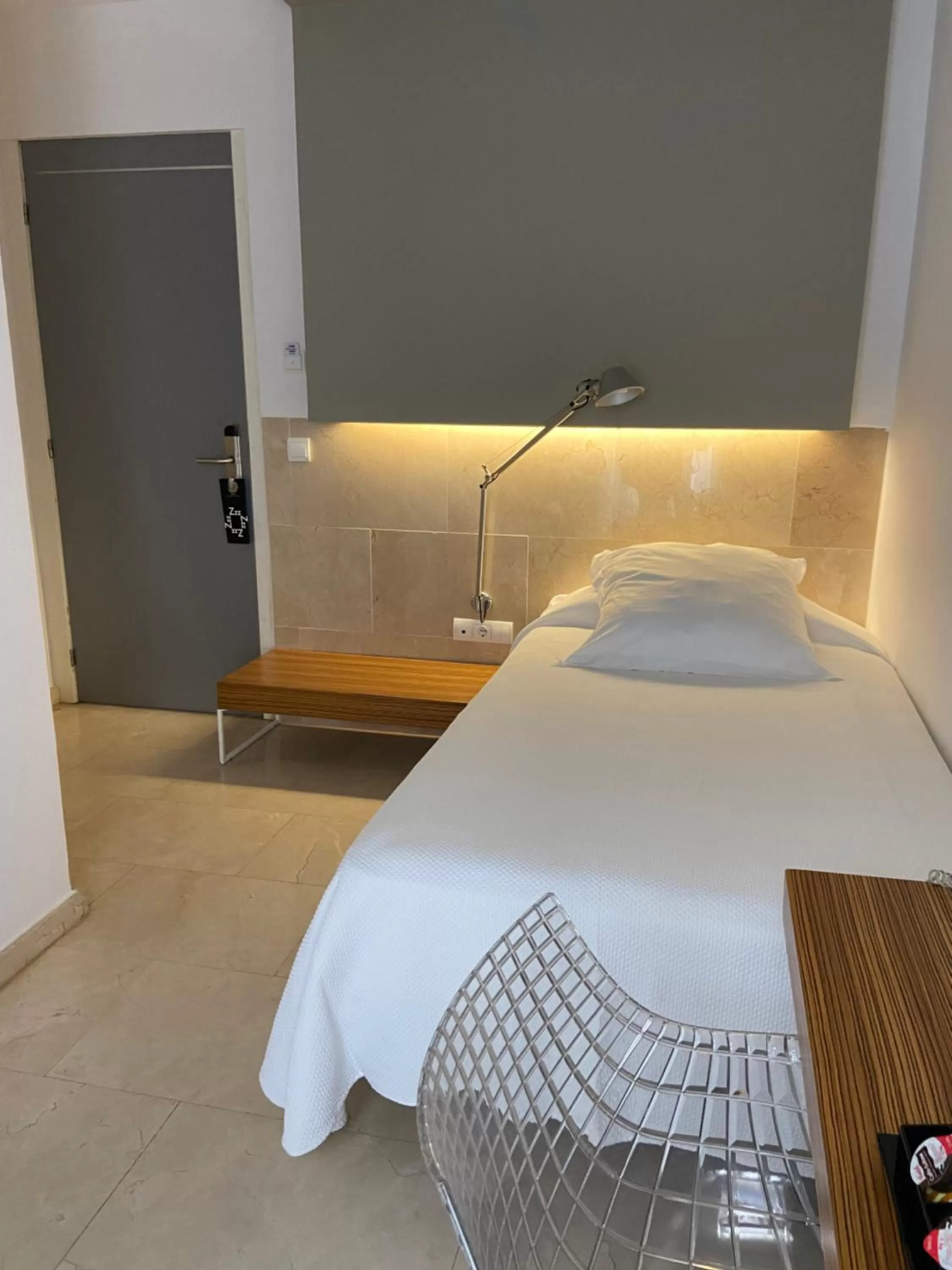 Bed in Climia Belroy 4 Sup