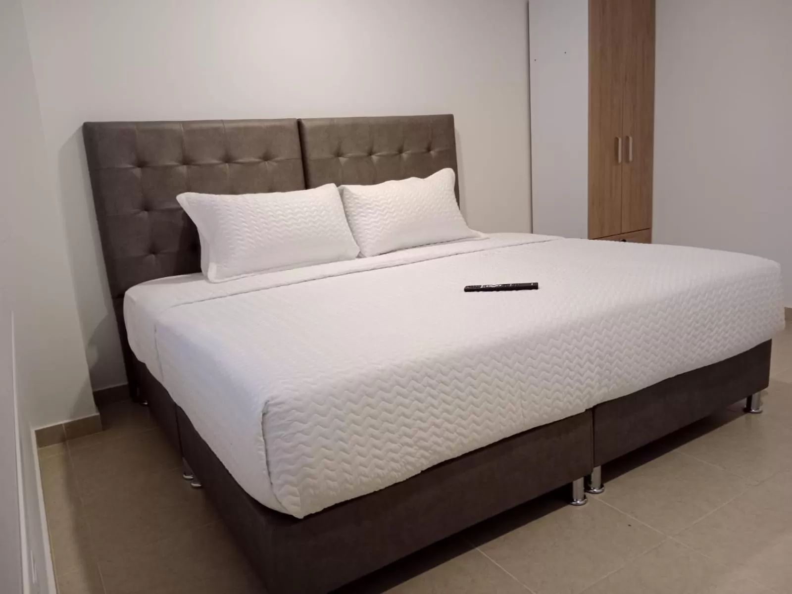 Bed in Aparta Suite Plaza Premium by Tourism Yossa