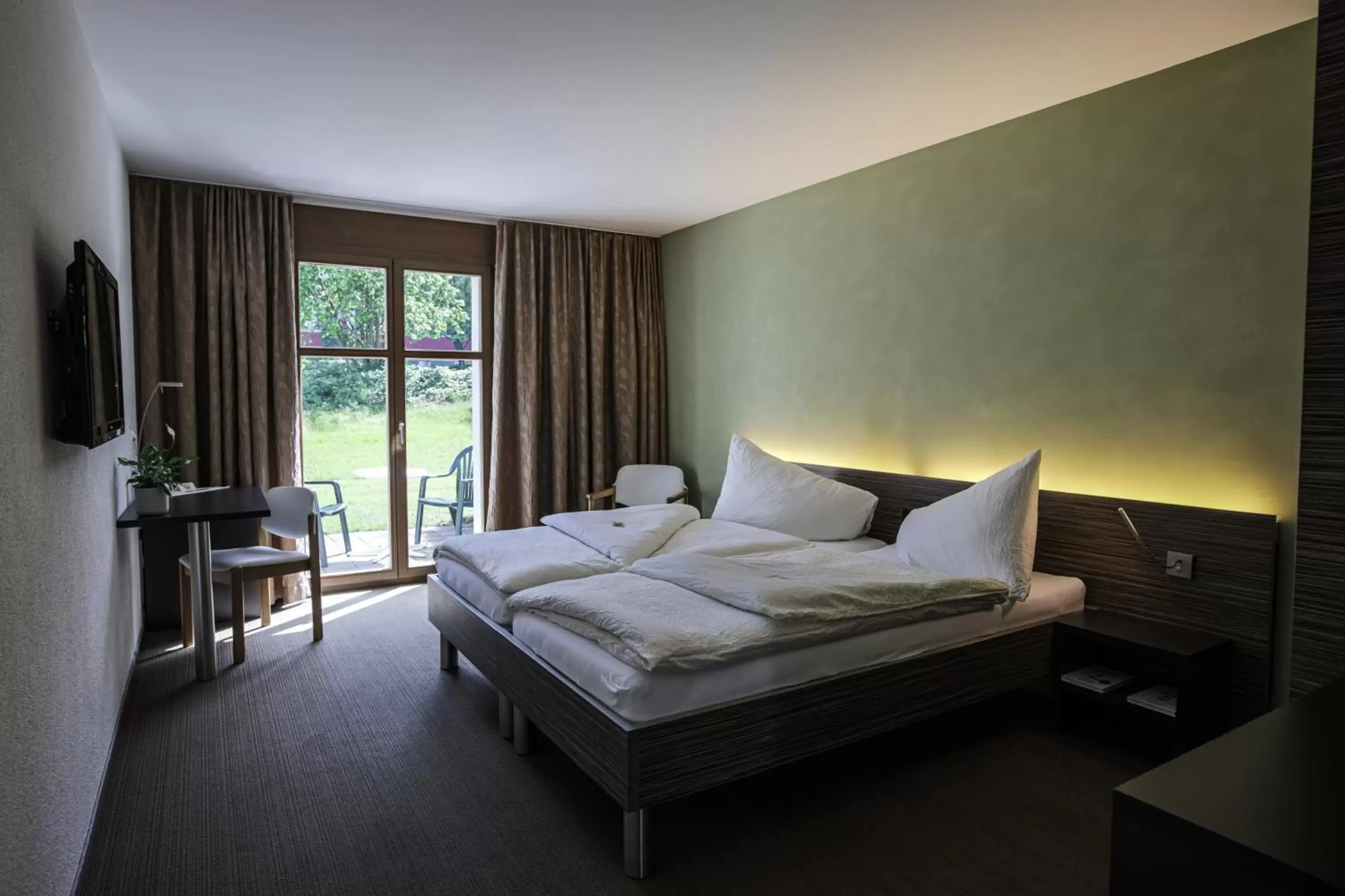 Deluxe Double Room with Balcony or Terrace - single occupancy in Hotel Restaurant Seegarten Deluxe Double Room with Balcony or Terrace - single occupancy in Hotel Restaurant Seegarten