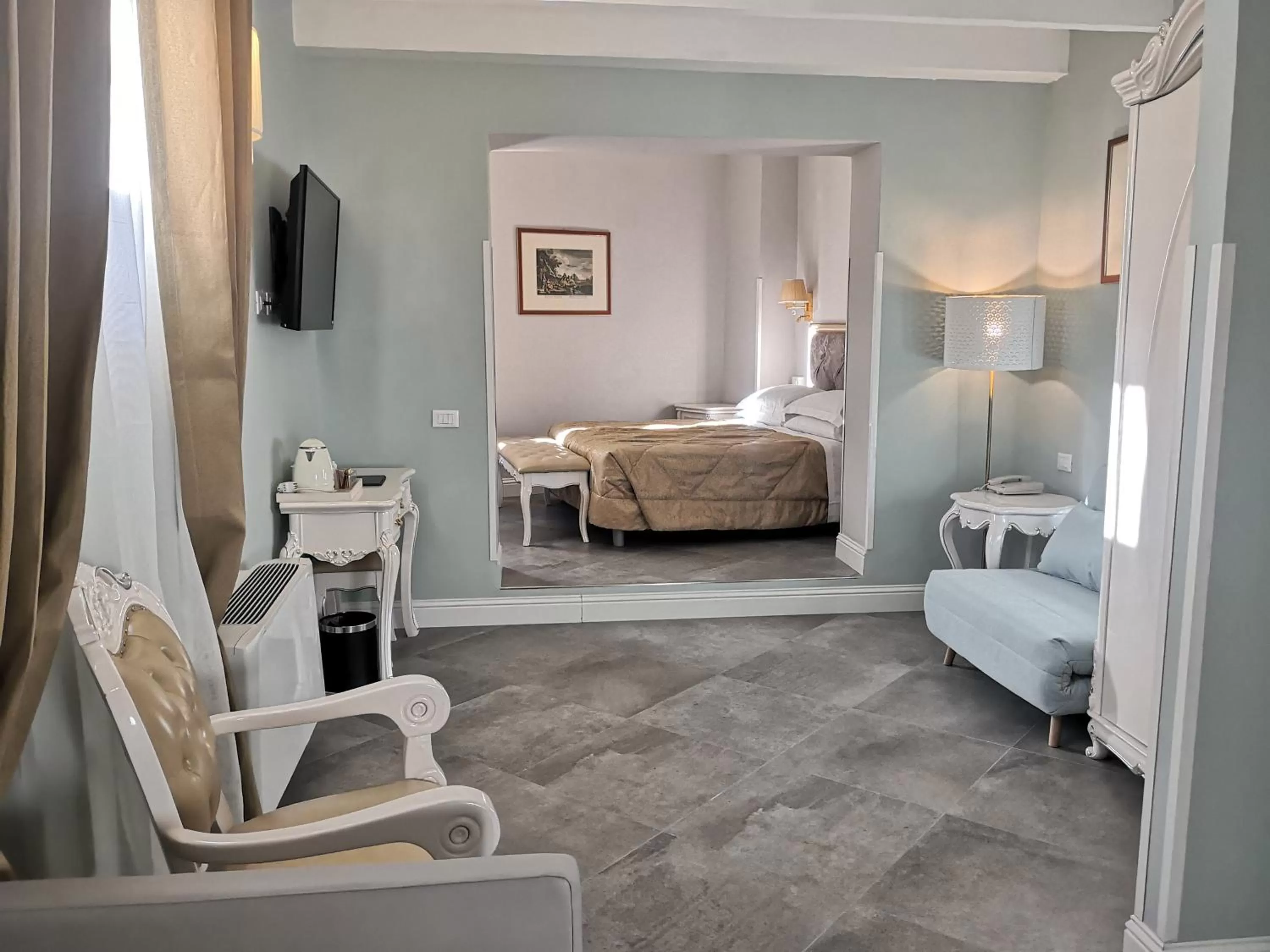 Family Room in Villa Royal