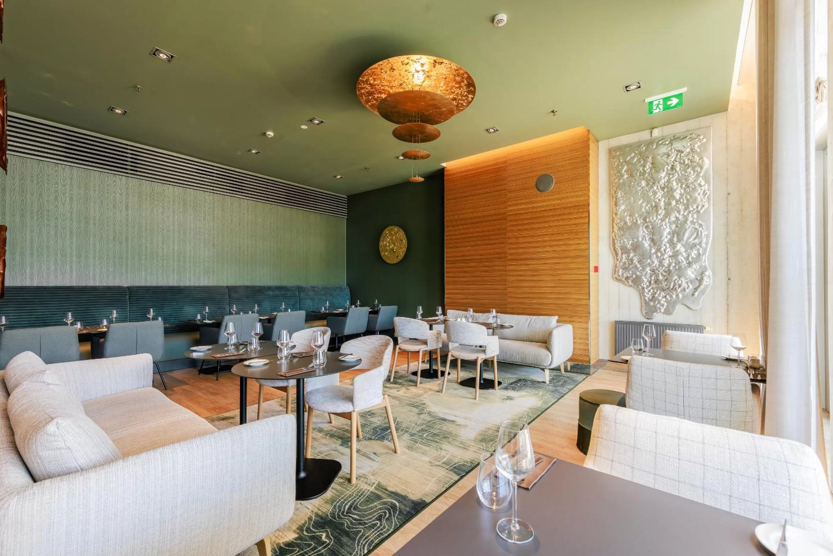 Restaurant/places to eat in Mercure Tallinn