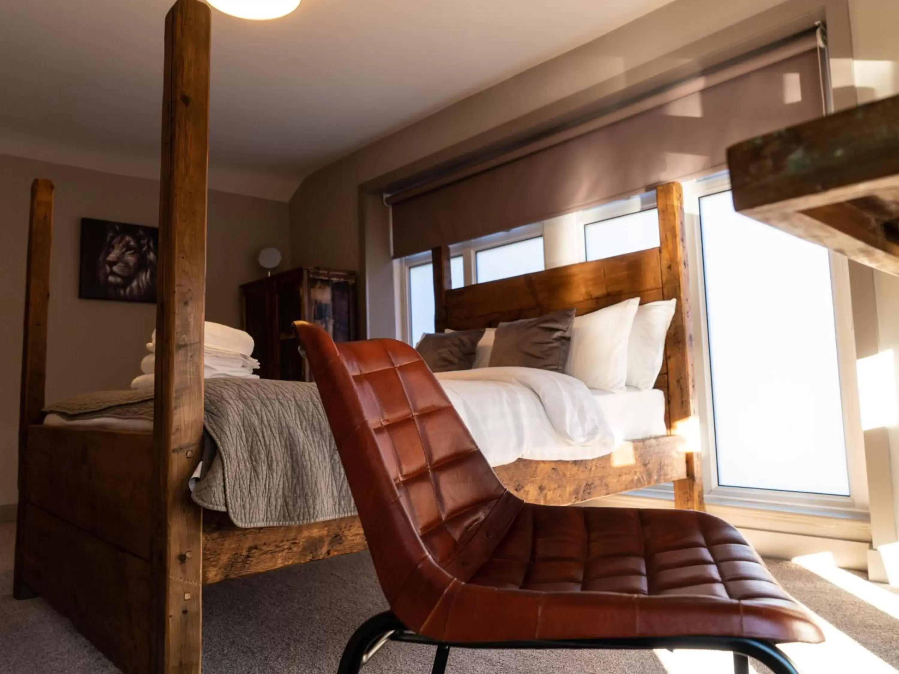 Double Room with Private Bathroom in The Milestone Double Room with Private Bathroom in The Milestone