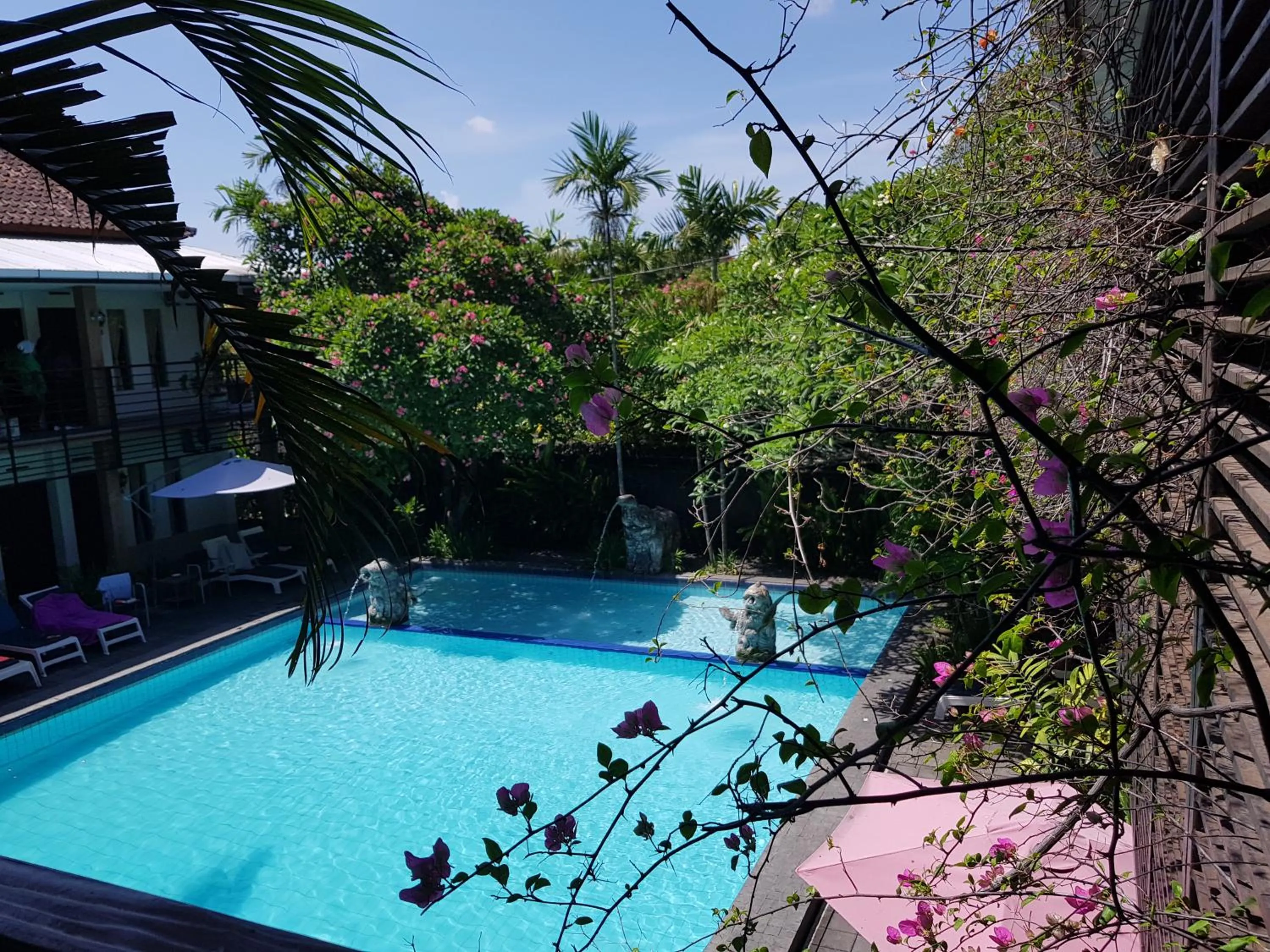 Swimming pool in Sanur Agung Hotel