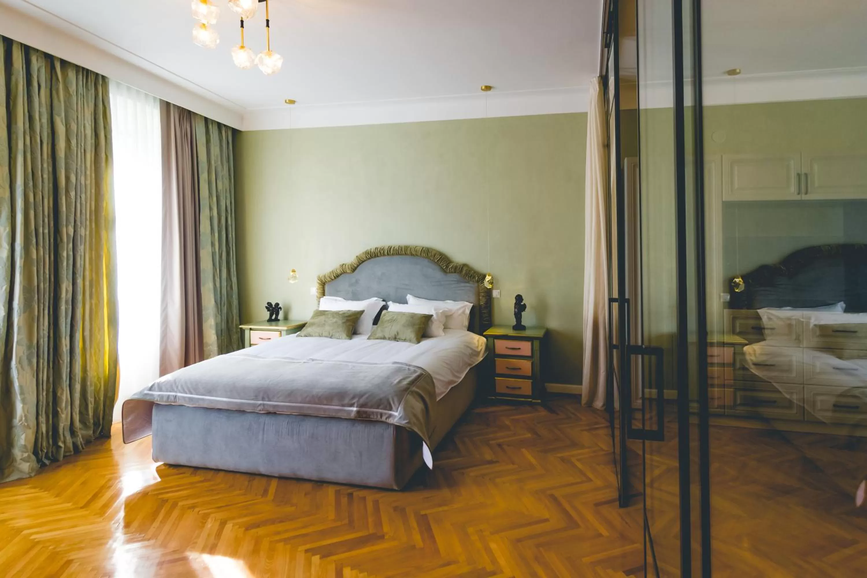 Bedroom, Bed in MAGISTER seven