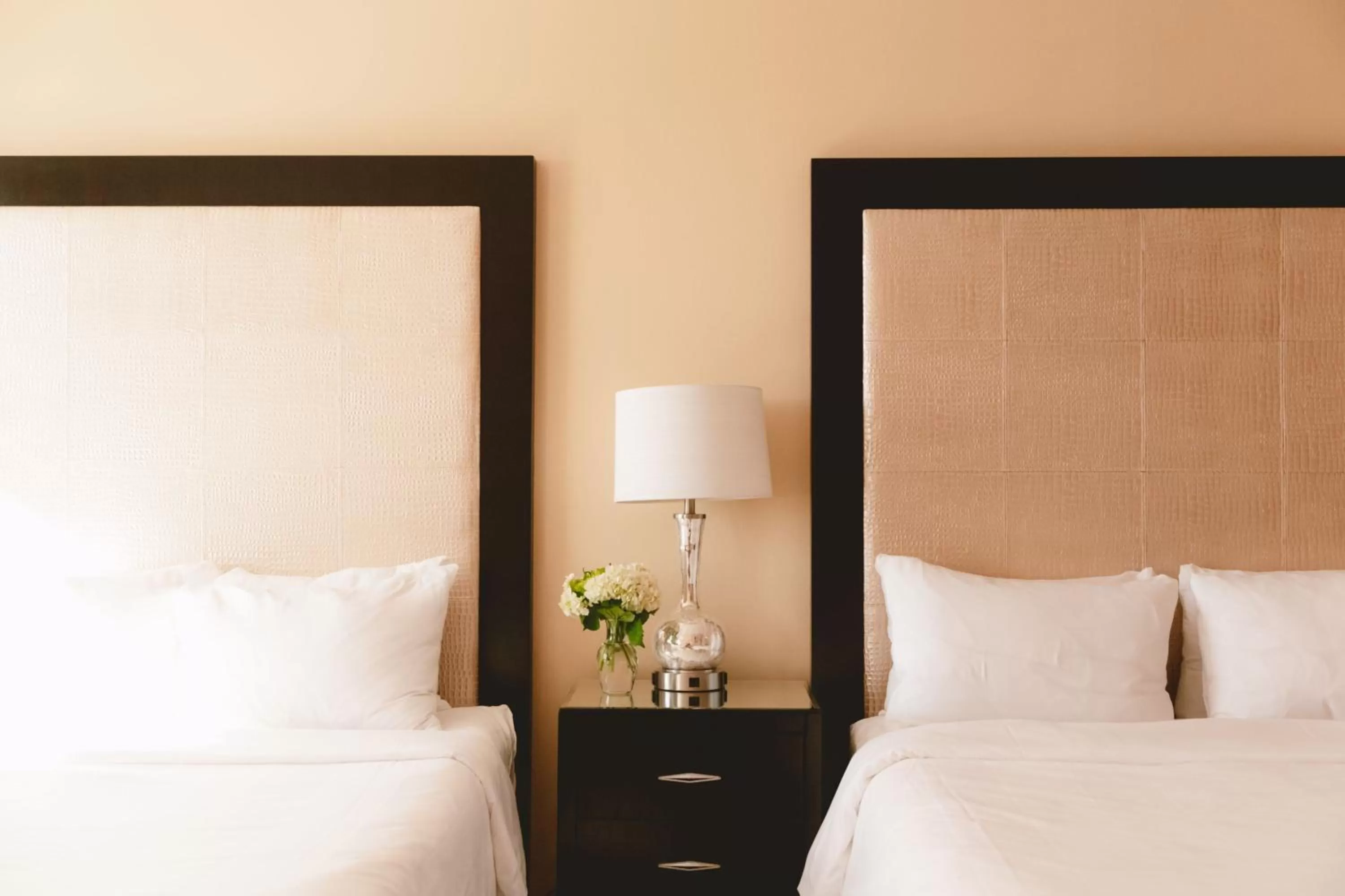 Photo of the whole room, Bed in Las Vegas Marriott