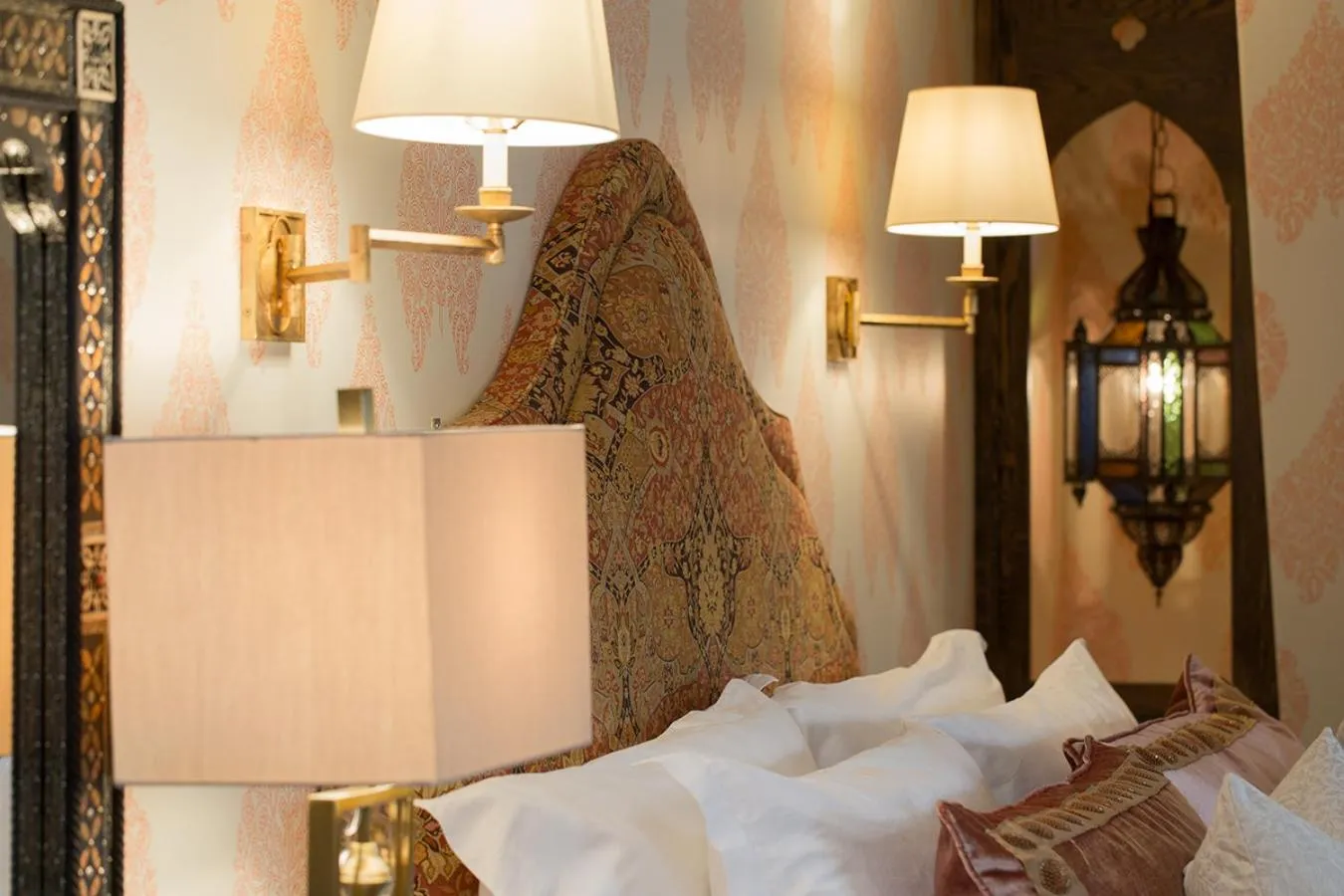 Bed in The Chanler at Cliff Walk