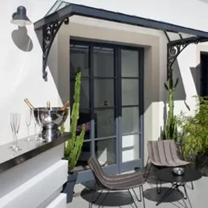 Restaurant/places to eat in Hôtel Quatorze