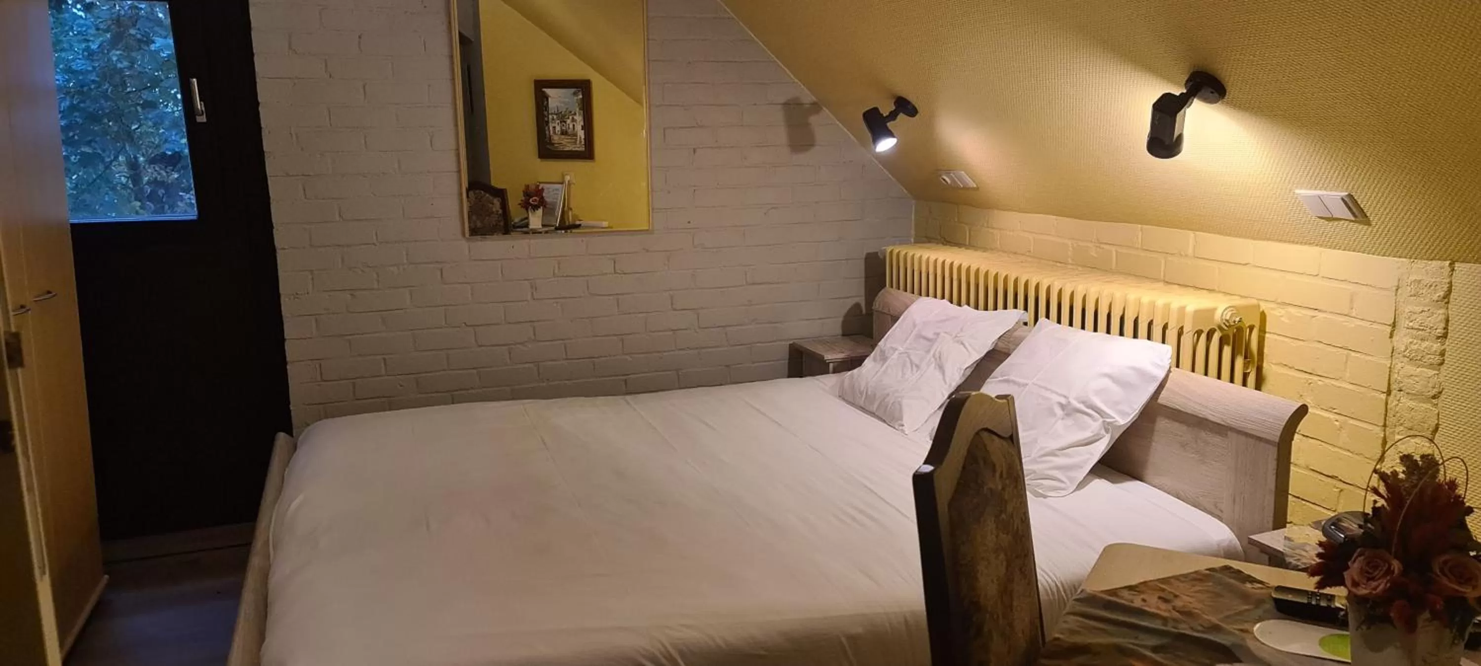 Bedroom, Bed in Hotel Landhuis 't Wilgenerf