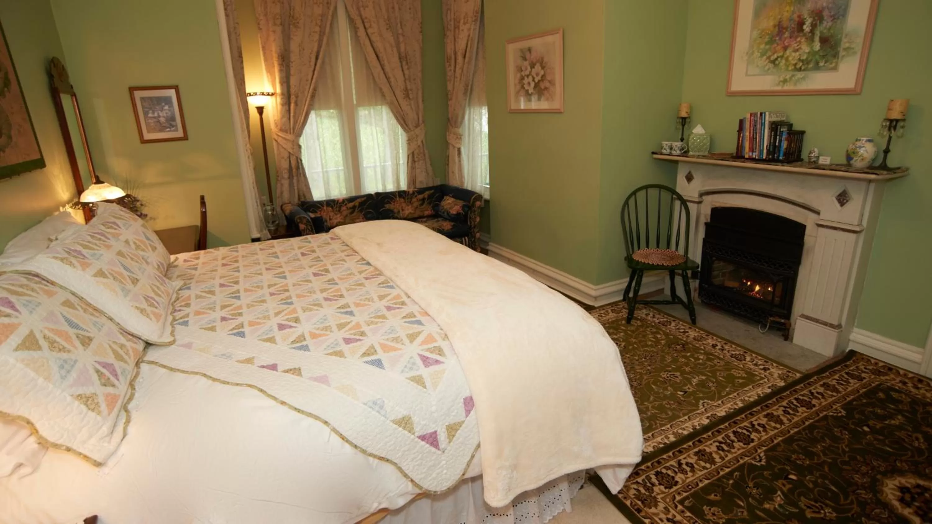 Bed in Center Harbor Sutton House B & B