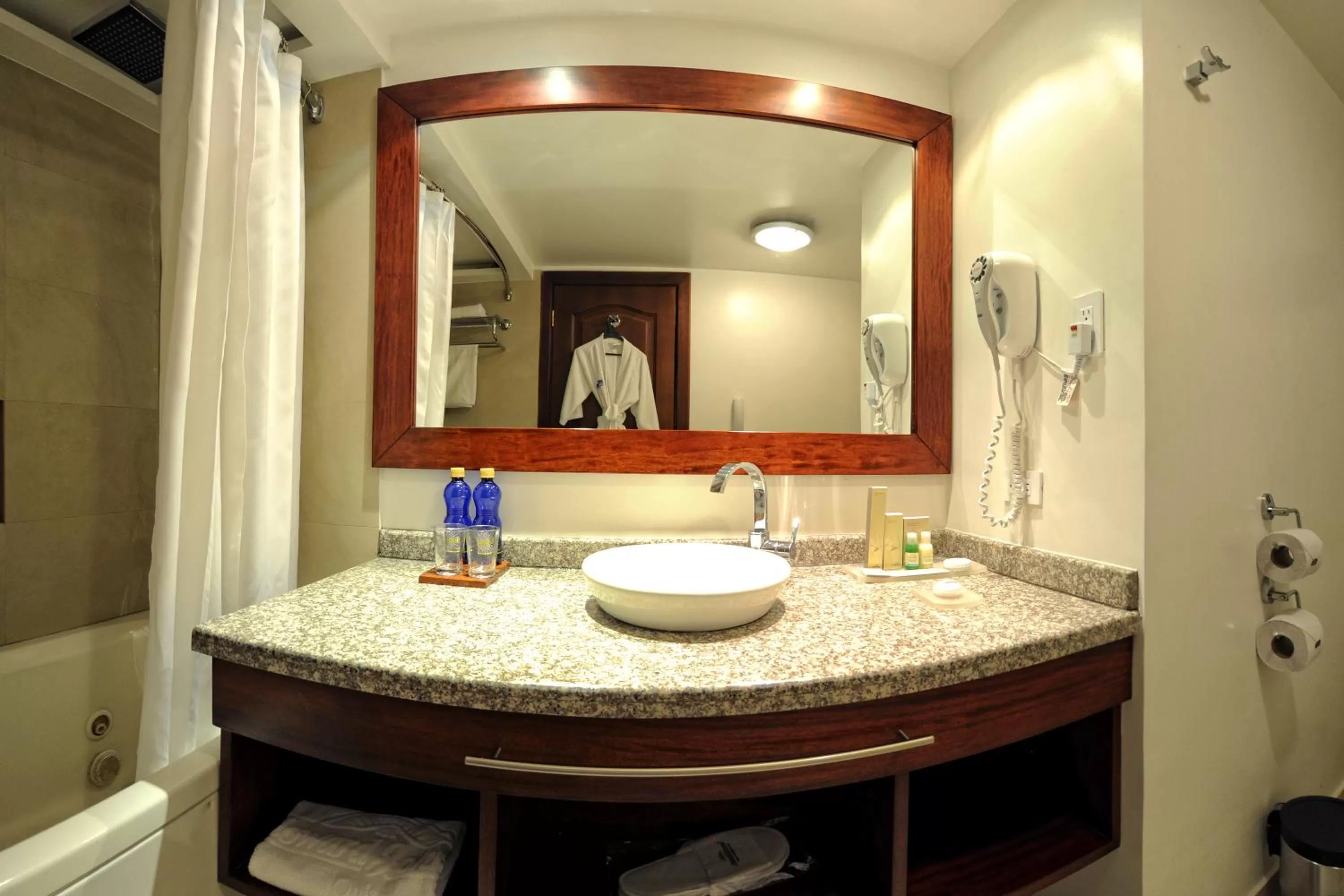 Bathroom in Wyndham Garden Quito