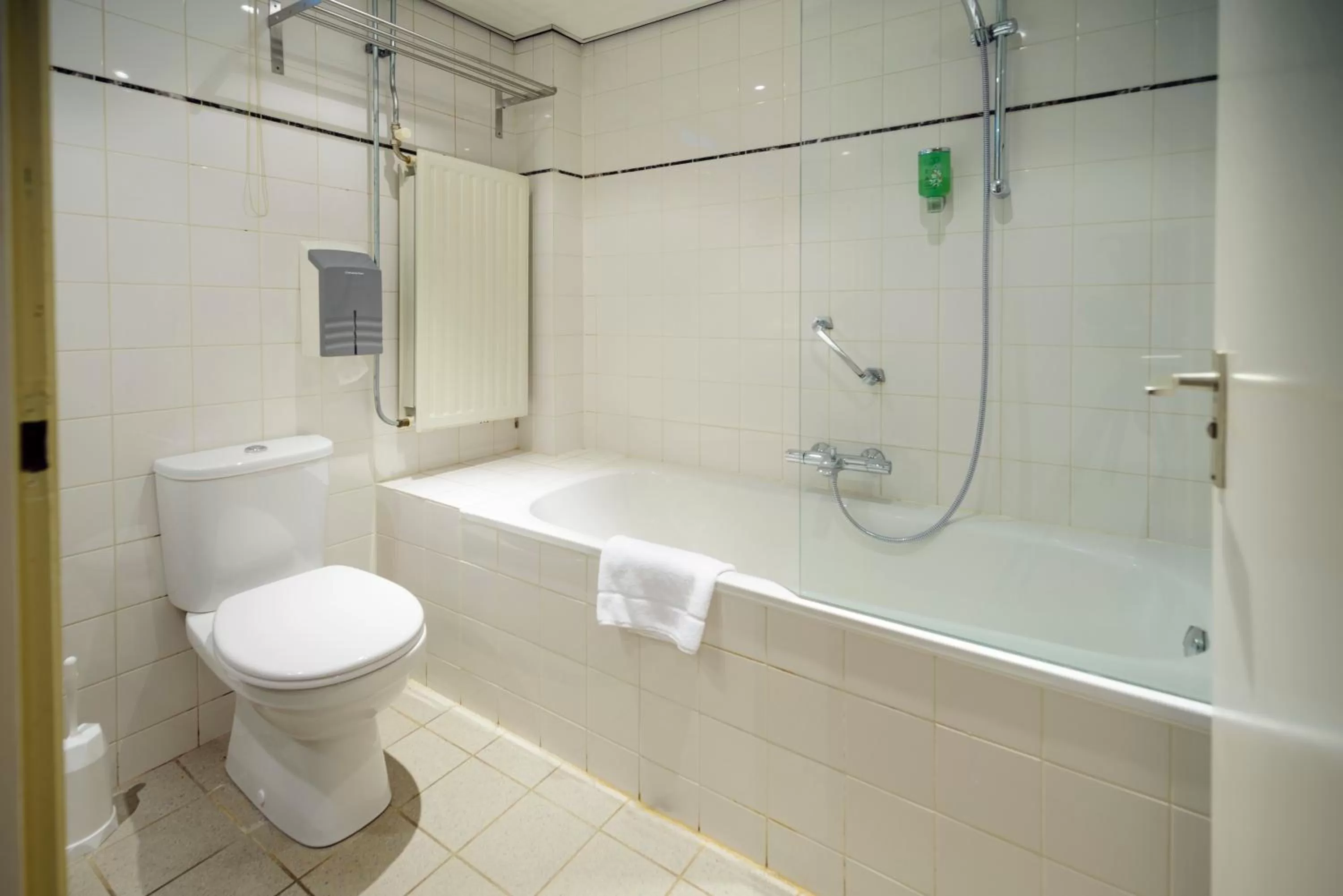 Bathroom in Fletcher Hotel Restaurant De Wipselberg-Veluwe