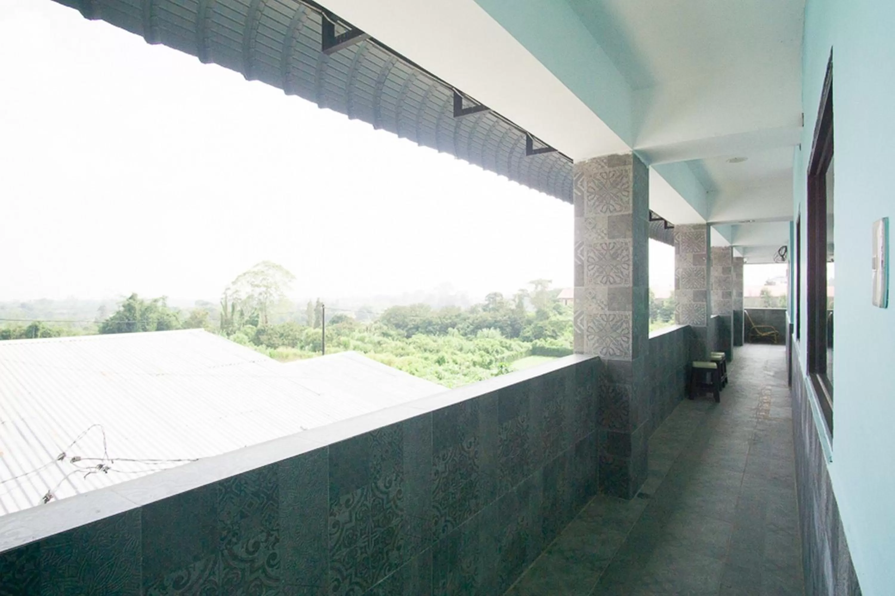 Balcony/Terrace in RedDoorz near Mikie Holiday Funland Berastagi