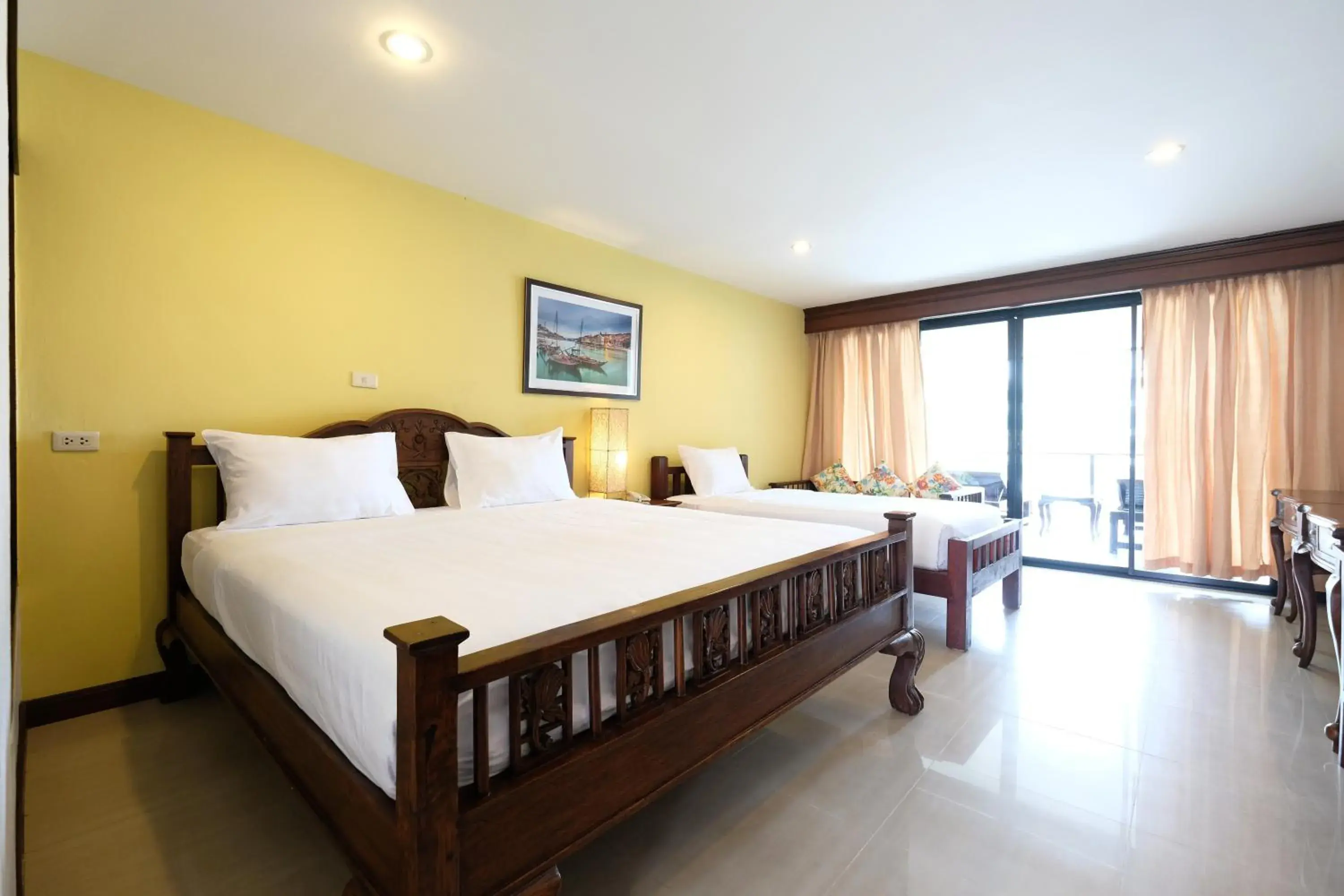 Grand Deluxe Double or Twin Room in Wongamat Privacy Residence, Pattaya Grand Deluxe Double or Twin Room in Wongamat Privacy Residence, Pattaya