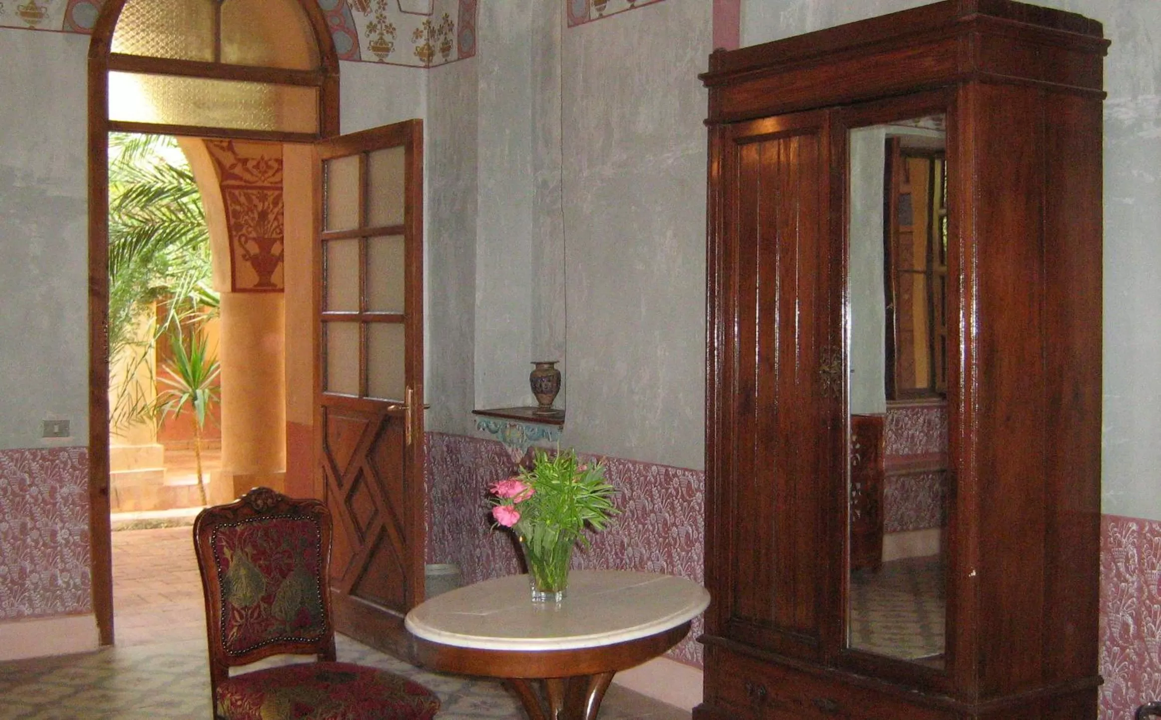 Decorative detail in Al Moudira Hotel
