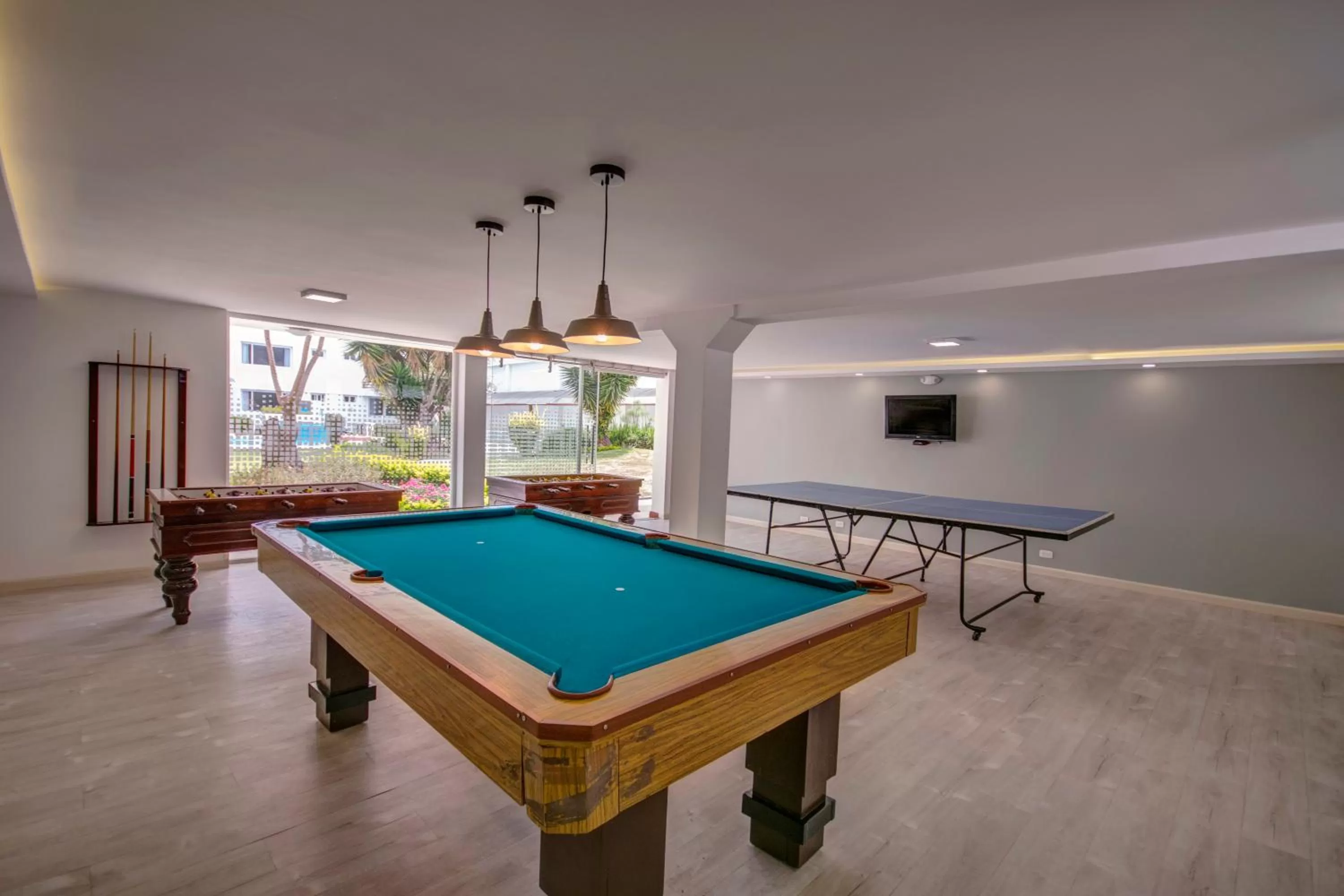 Game Room, Billiards in Hotel Ajavi