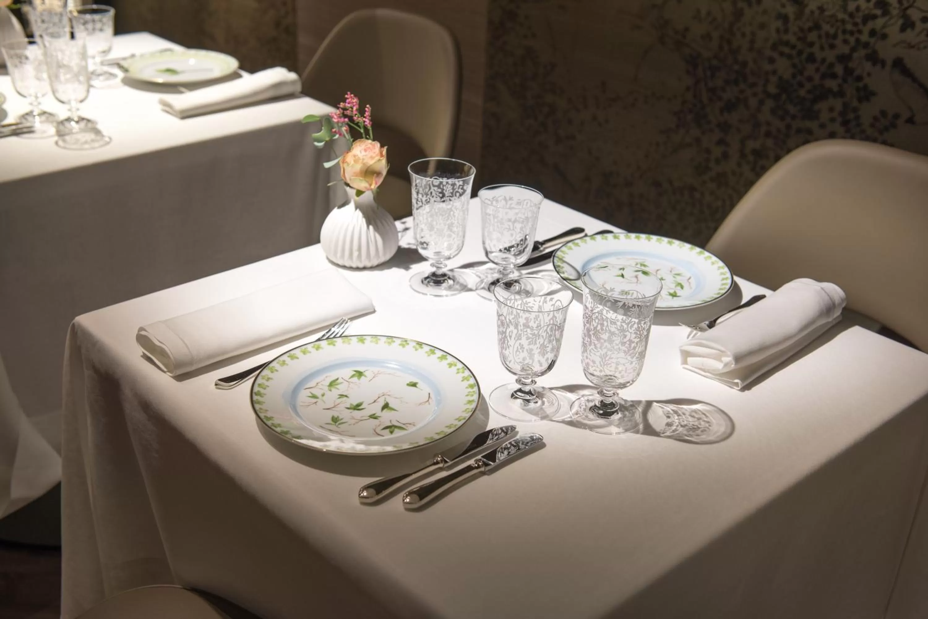 Restaurant/places to eat in Hotel Mercer Sevilla 5 GL