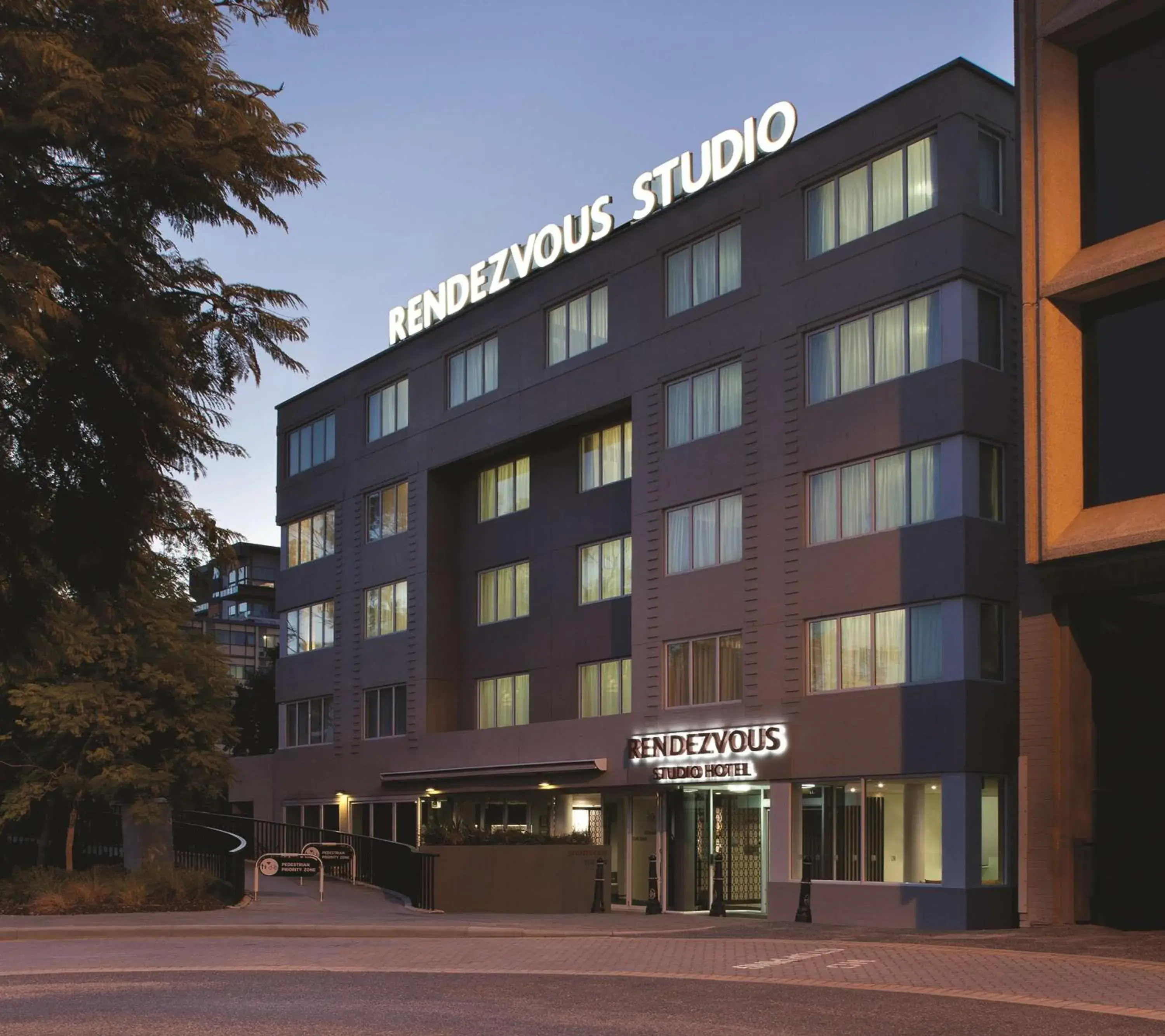 Rendezvous Hotel Perth Central Rendezvous Hotel Perth Central