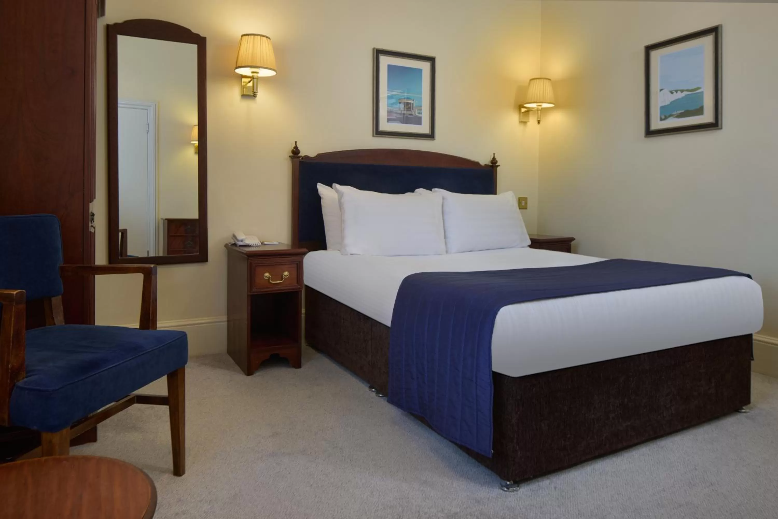 Bedroom, Bed in The Lansdowne, Eastbourne