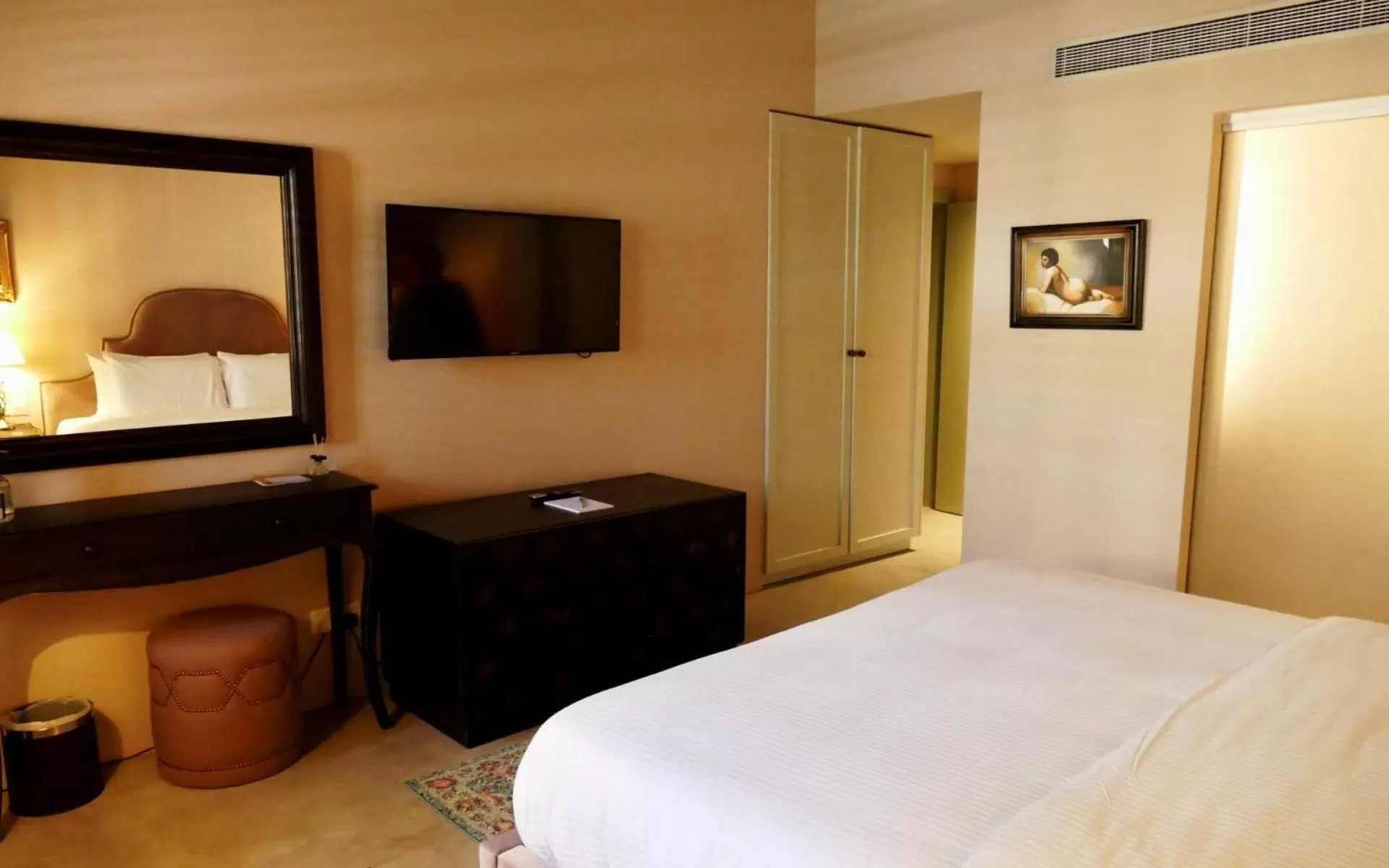 Bed in Madama Residence