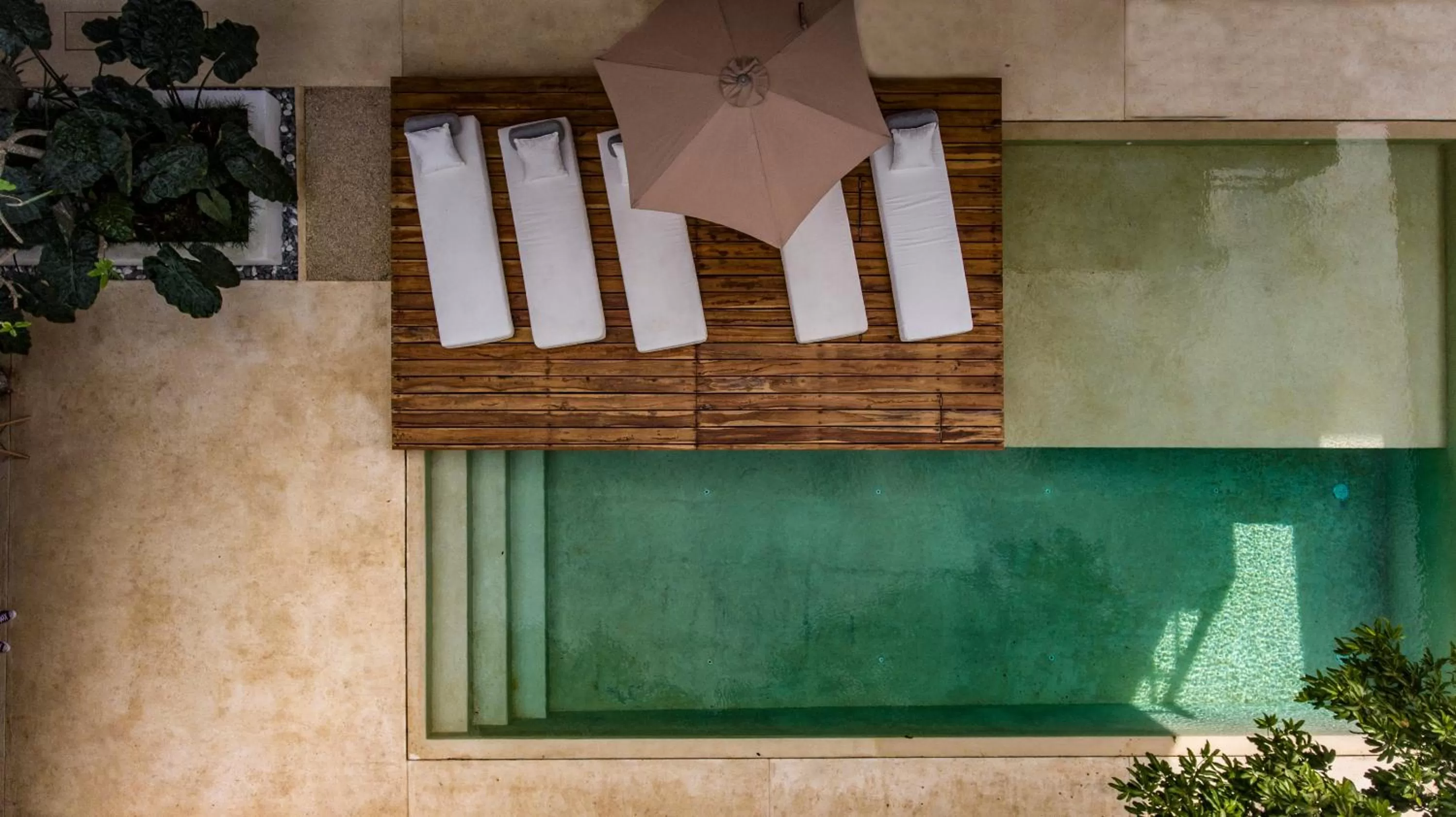 Swimming pool in AGAM Hotel Boutique Bacalar - Adults Only