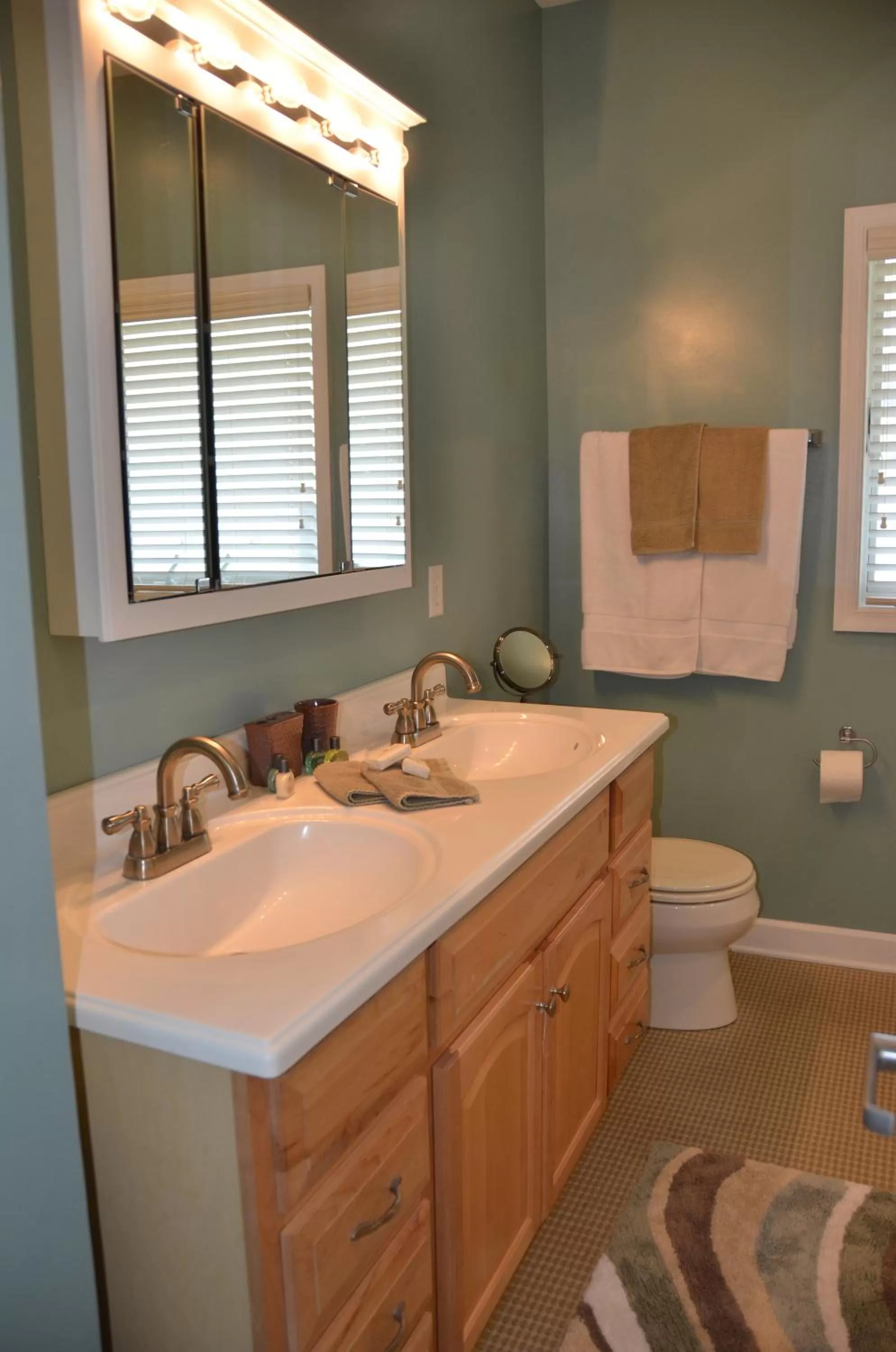 Inn at Huntingfield Creek