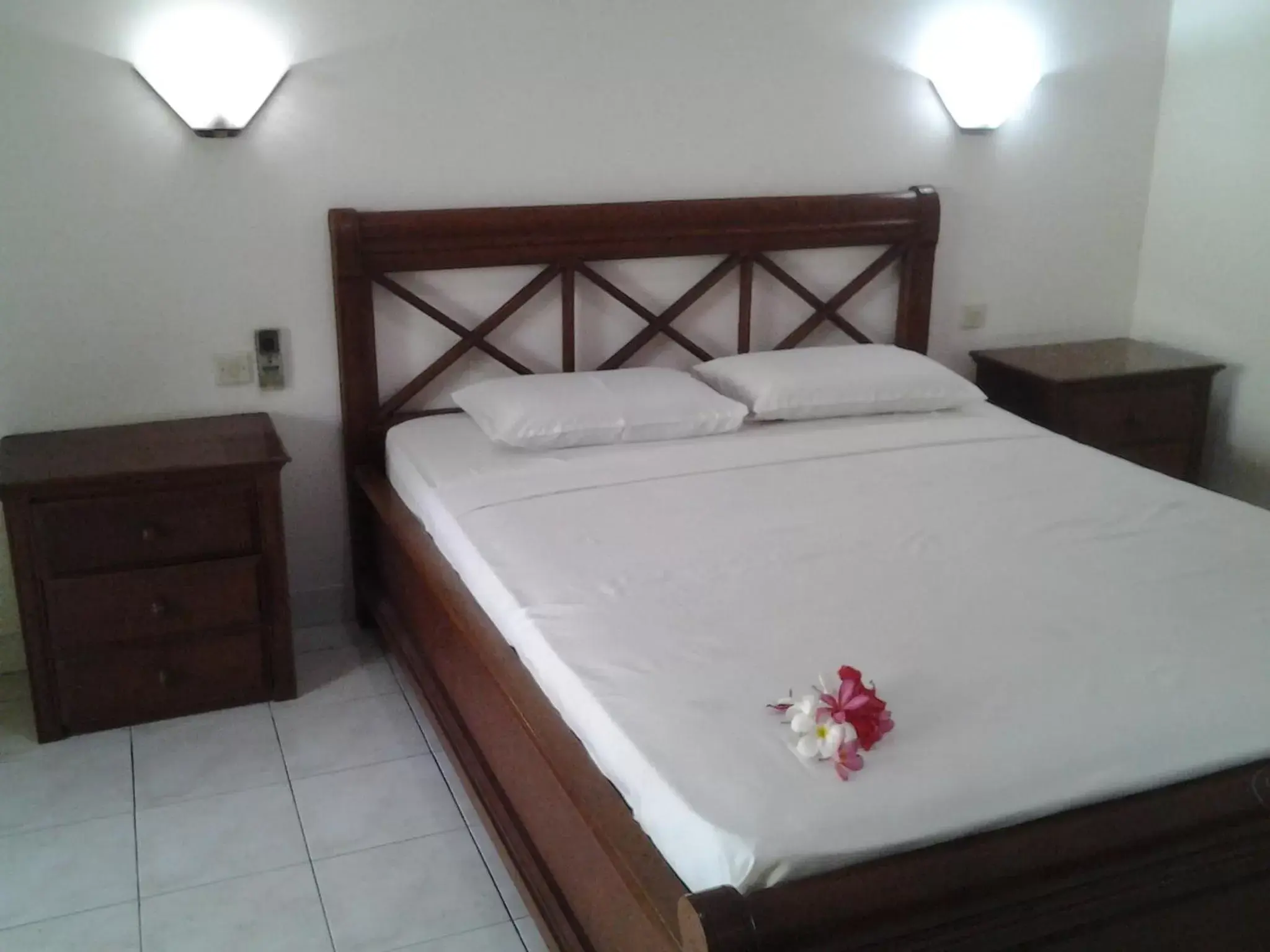 Superior Double or Twin Room in Nirwana Sea Side Cottages Superior Double or Twin Room in Nirwana Sea Side Cottages
